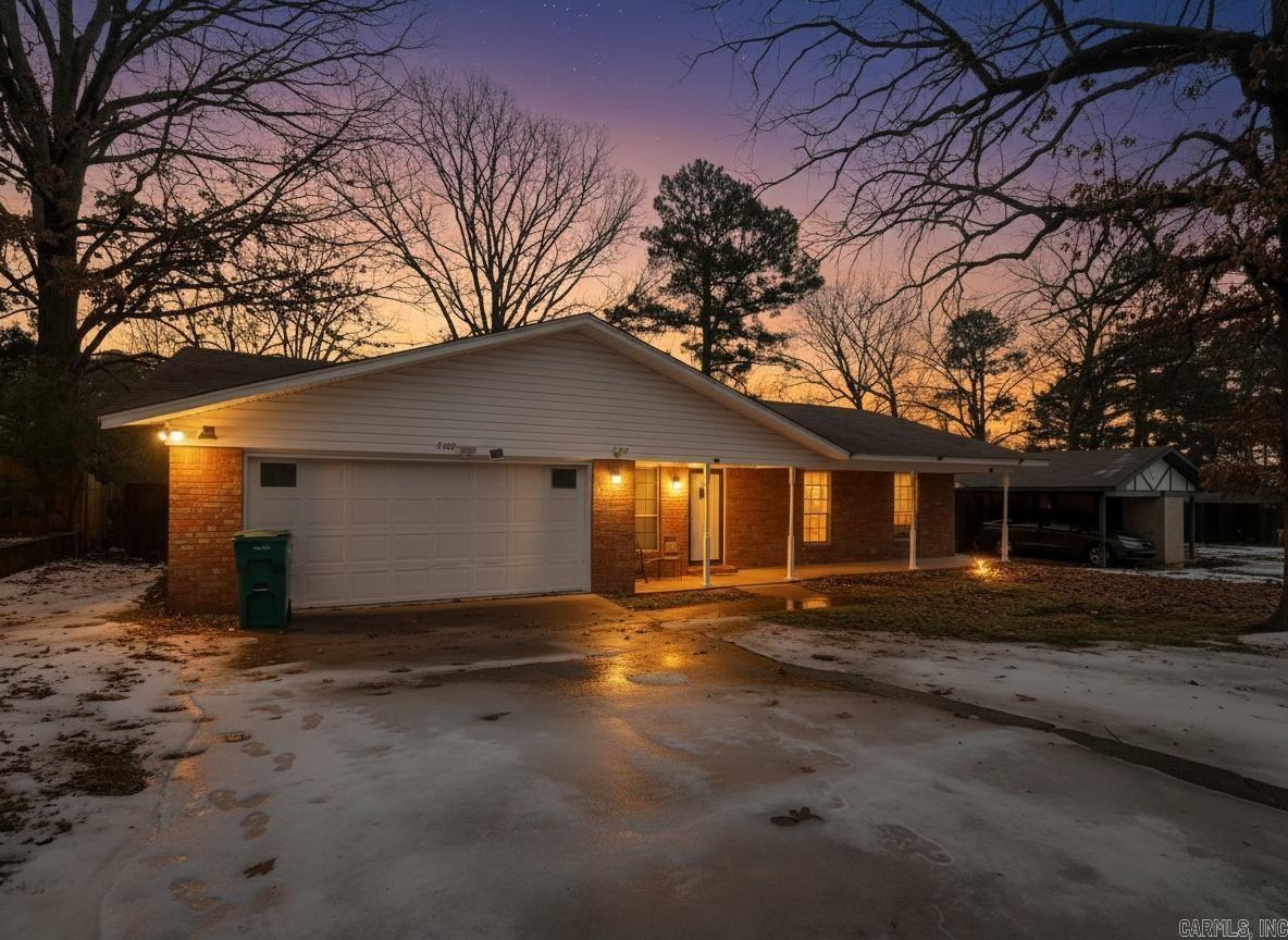 SPRINGHILL MANOR - Residential