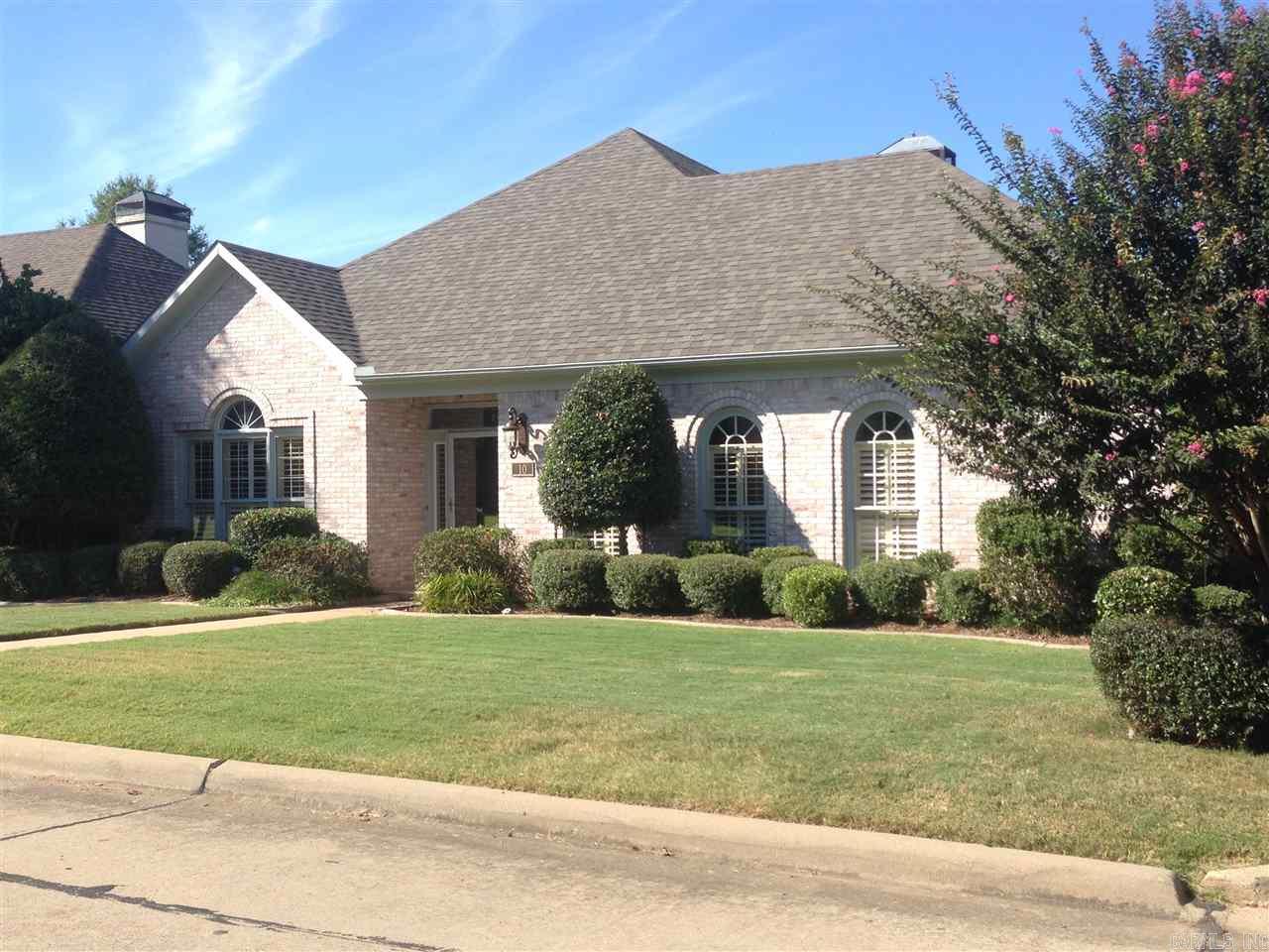 All Brick Patio Home near Pleasant Valley w/ Rear Entry 2 Car Garage.  Greatroom w/ Dble Tray Ceiling, Built-ins, FP & Wall of Windows overlooking Private Patio. Frml Dining w/ Hardwoods, Eat-In-Kitchen w/ Wet Bar, Newer Stainless Appliances, HUGE Master, separate from other 2. Mstr Bath has Dble Sinks, Make-up Area, Walk in Closet, Jetted Tub & Sep. Shower. Wonderfully Maintained w/ New Roof "12, A/C '14, Water Heater etc.  Hardwoods, Plantation Shutters, Sprinkler & Security. Assoc. Fee only $150 year!