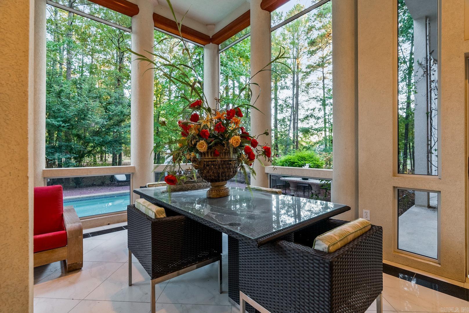 CHENAL VALLEY SOLOGNE CIRCLE - Residential