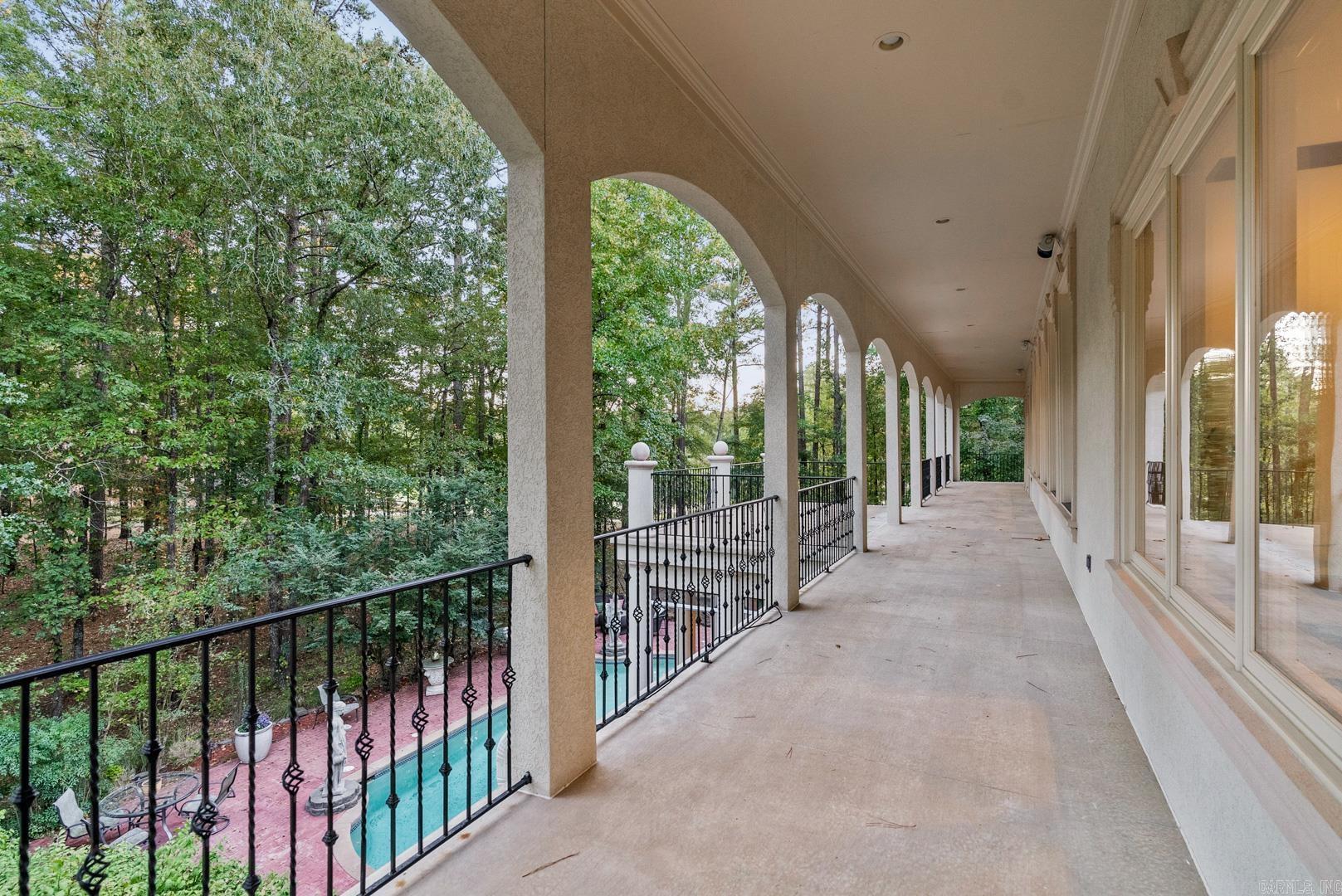 CHENAL VALLEY SOLOGNE CIRCLE - Residential