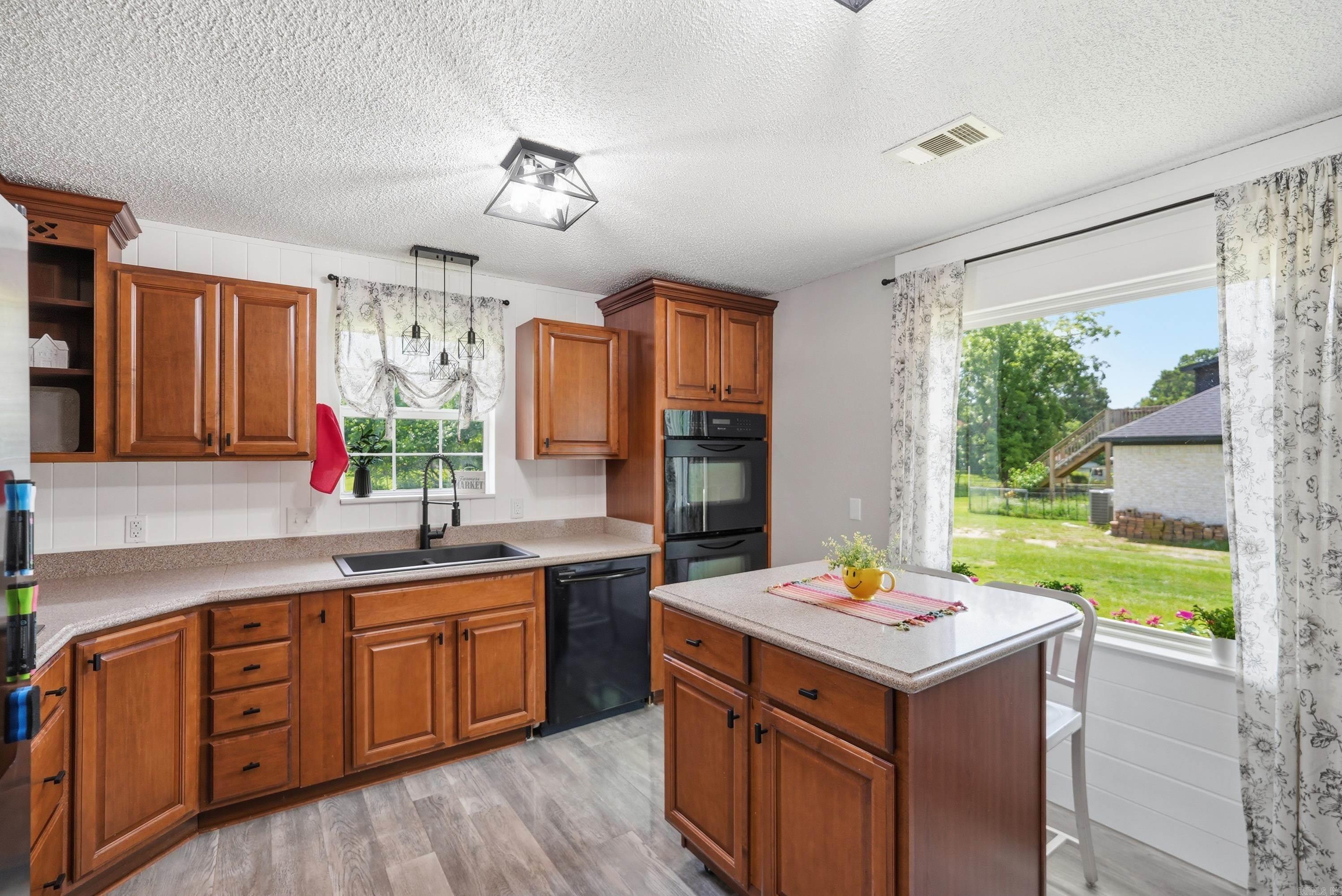LEA ACRES - Residential