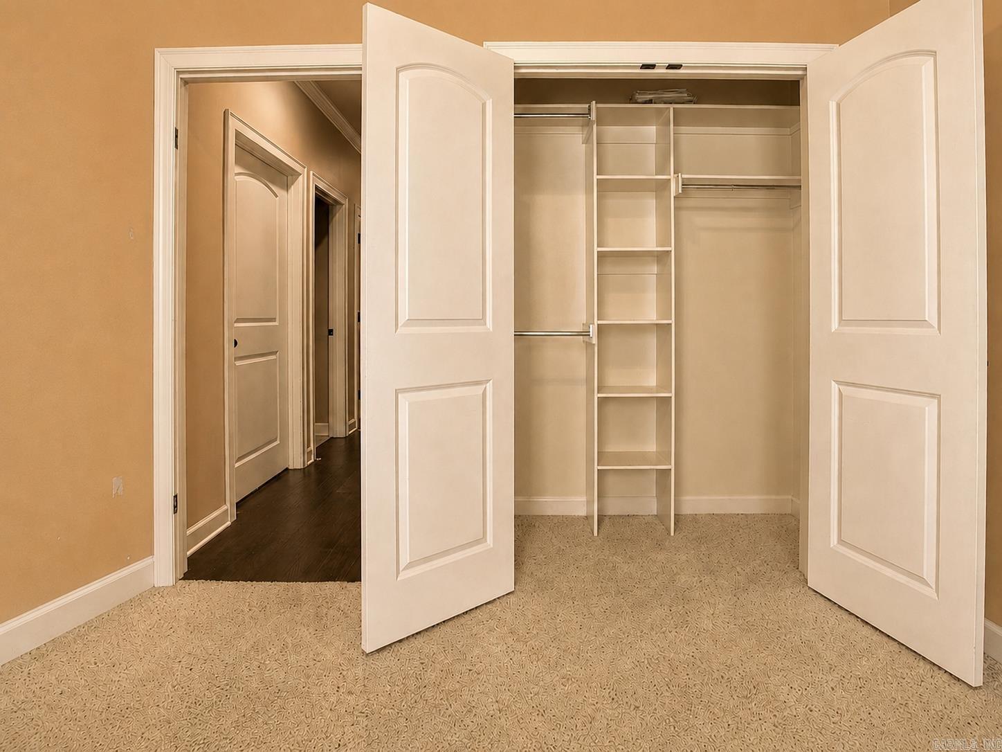 VALLEY RIDGE ESTATES - Residential