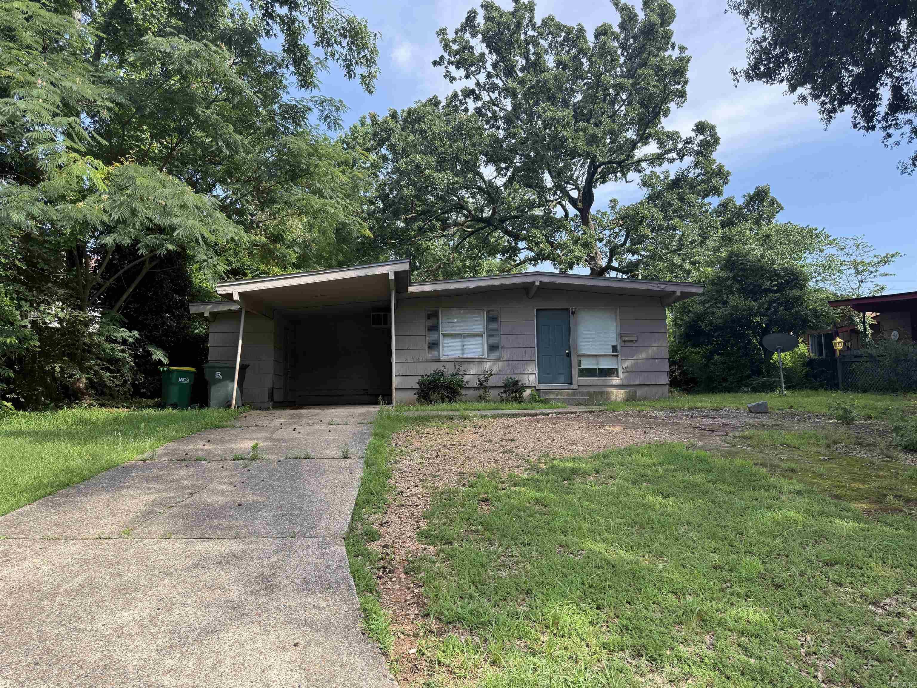 MEADOWCLIFF - Residential