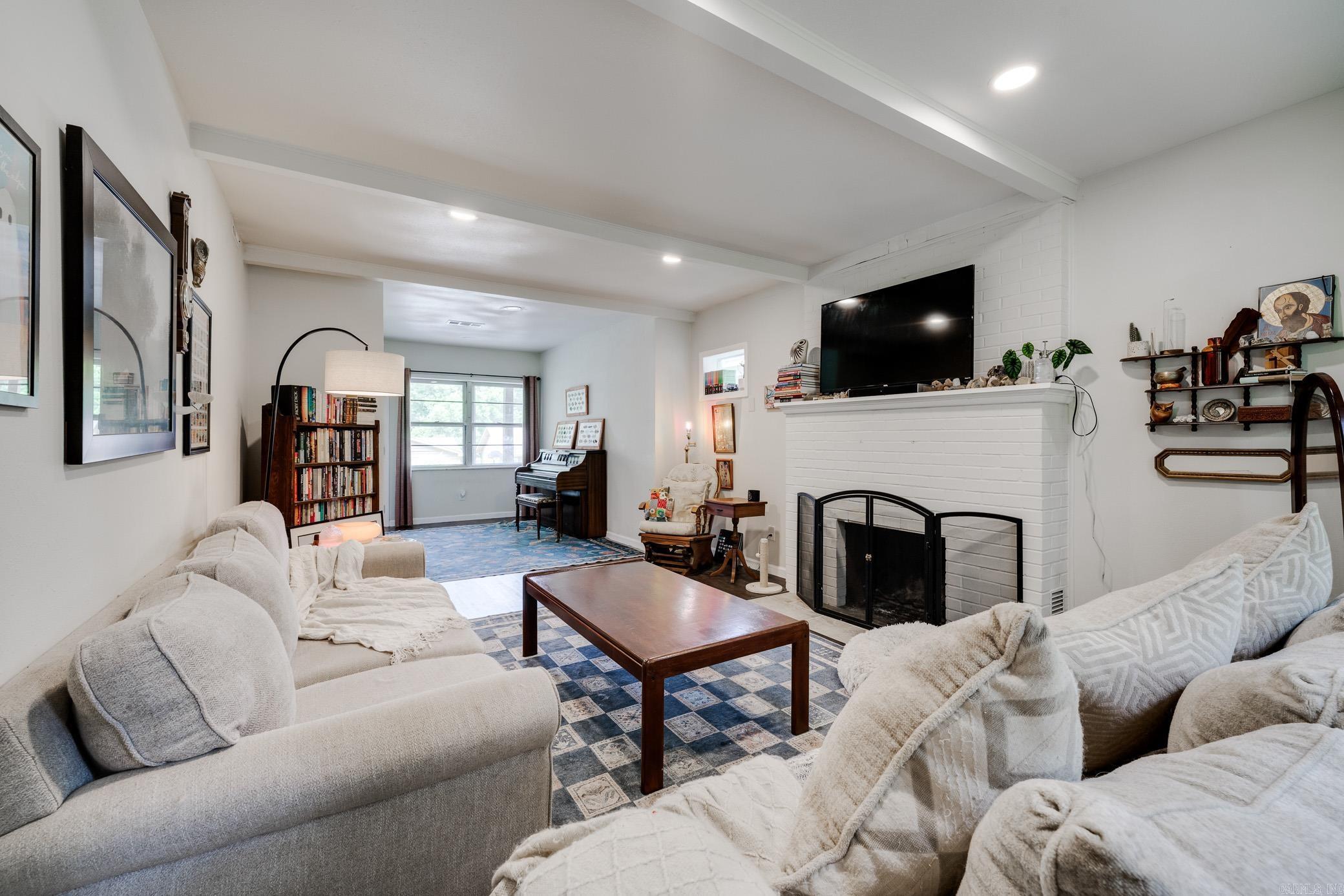 POINT O`WOODS ADDN - Residential