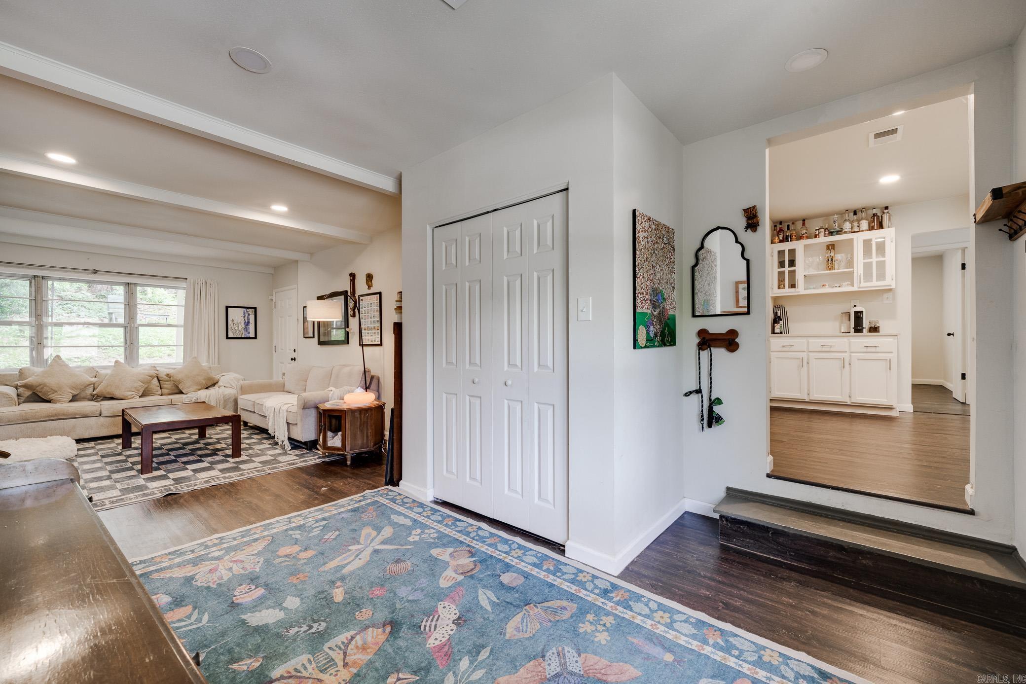 POINT O`WOODS ADDN - Residential
