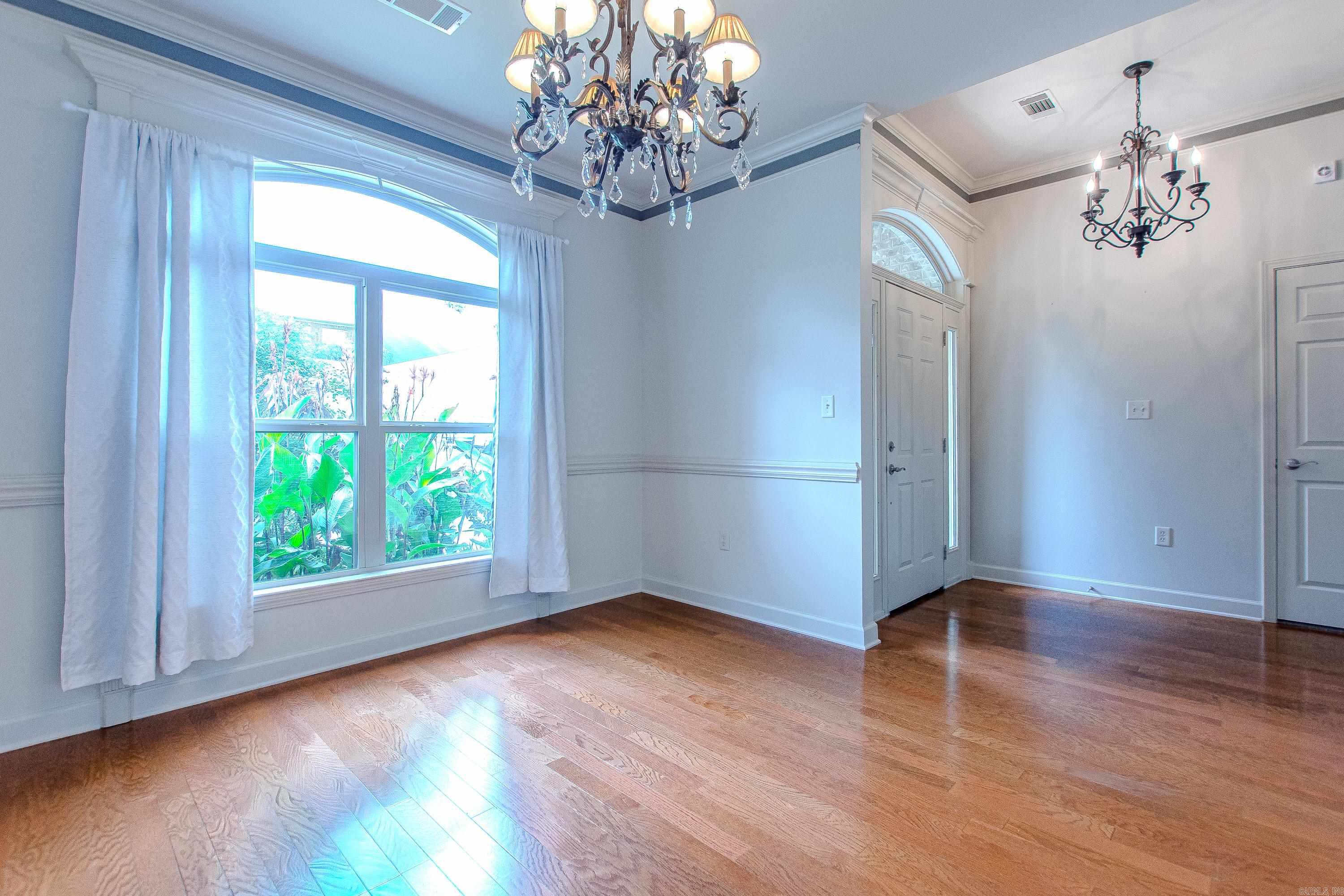 CAPITOL LAKES ESTATES - Residential