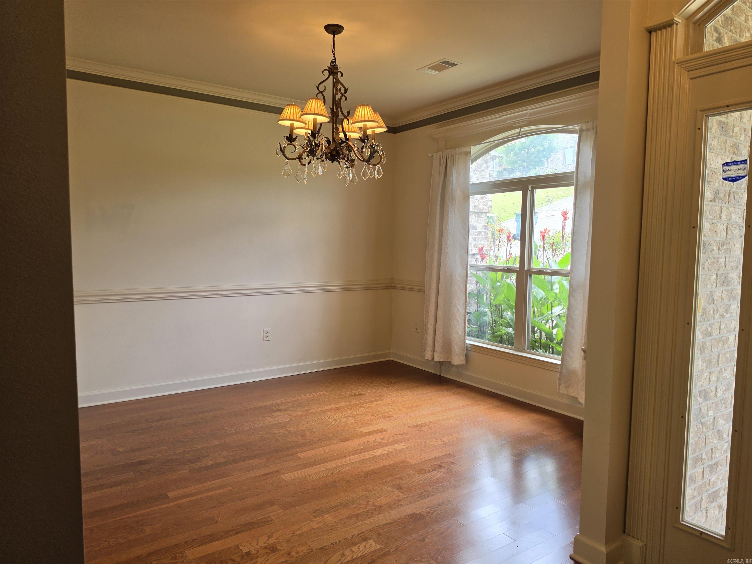 CAPITOL LAKES ESTATES - Residential