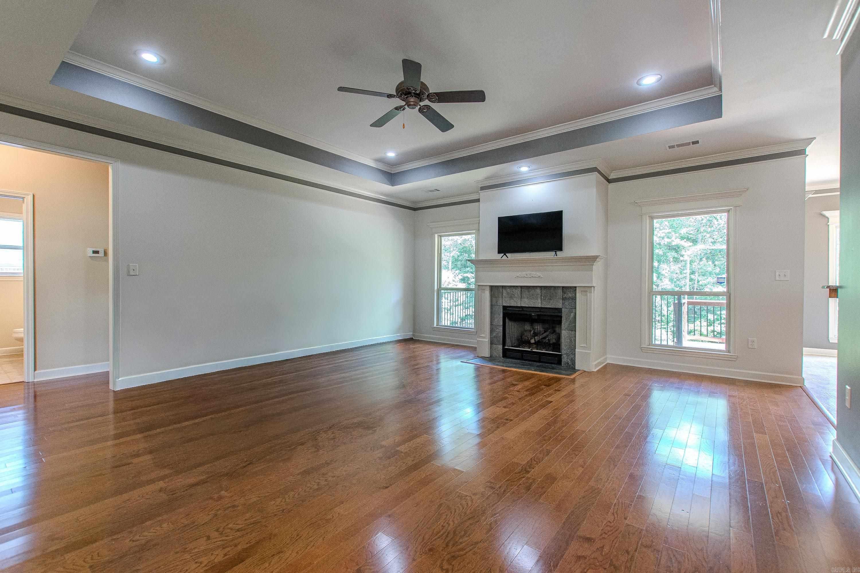 CAPITOL LAKES ESTATES - Residential