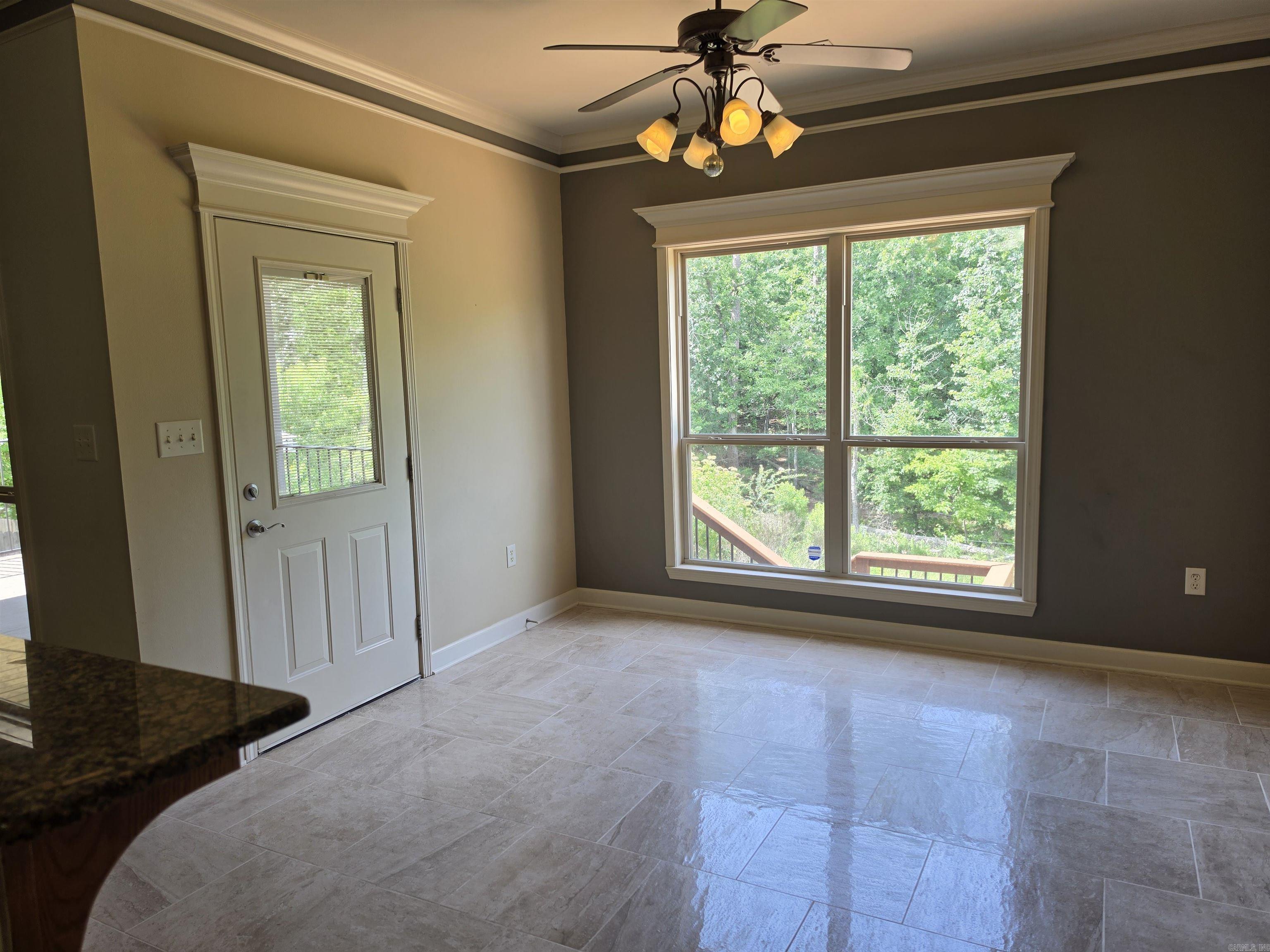 CAPITOL LAKES ESTATES - Residential