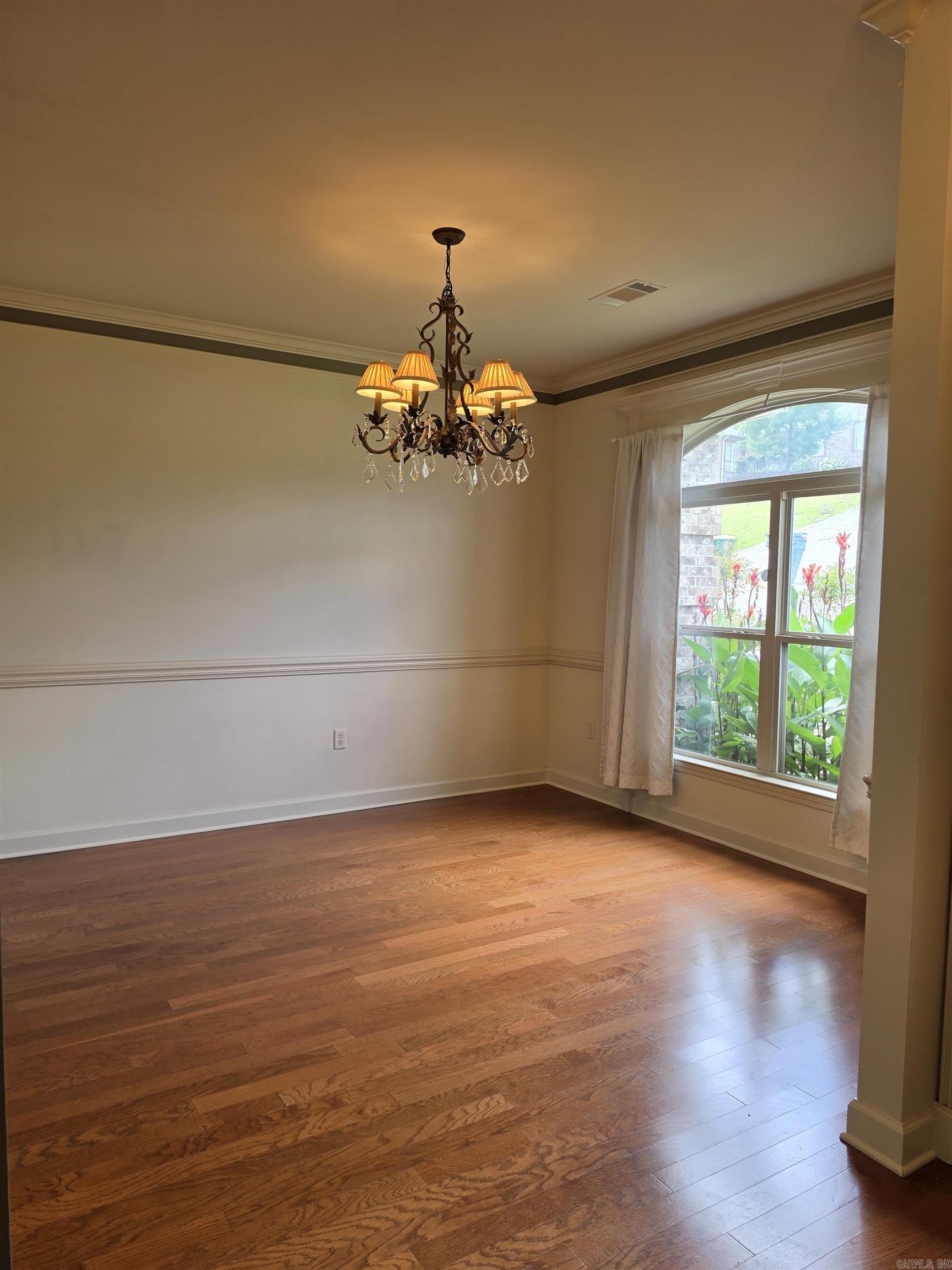 CAPITOL LAKES ESTATES - Residential