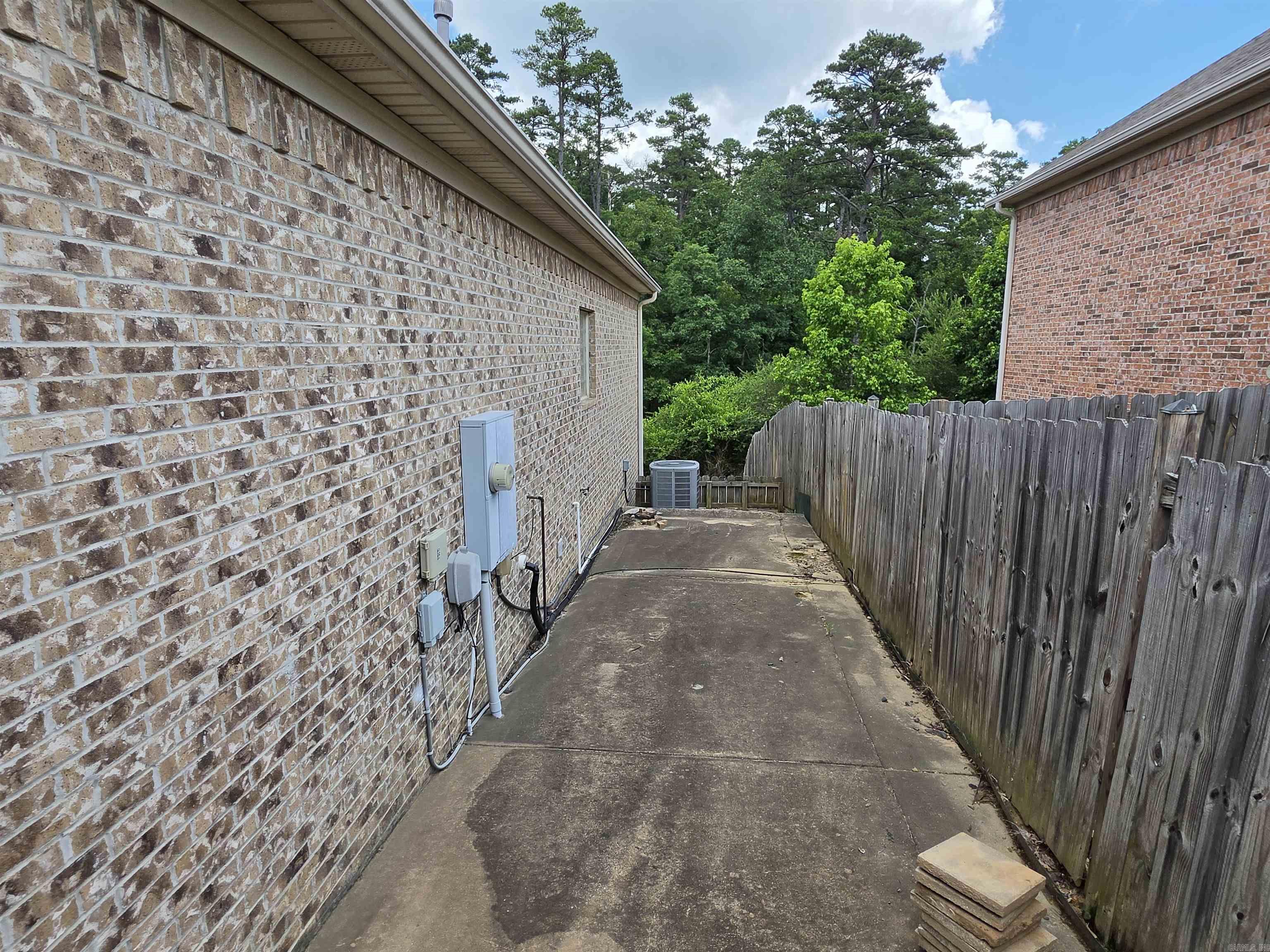 CAPITOL LAKES ESTATES - Residential