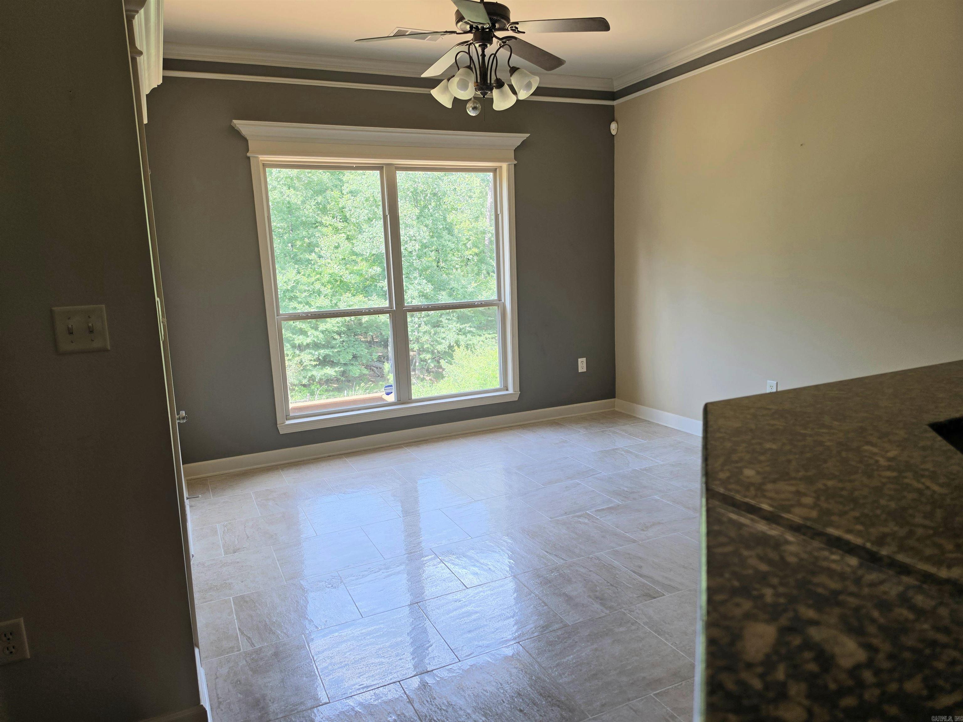 CAPITOL LAKES ESTATES - Residential