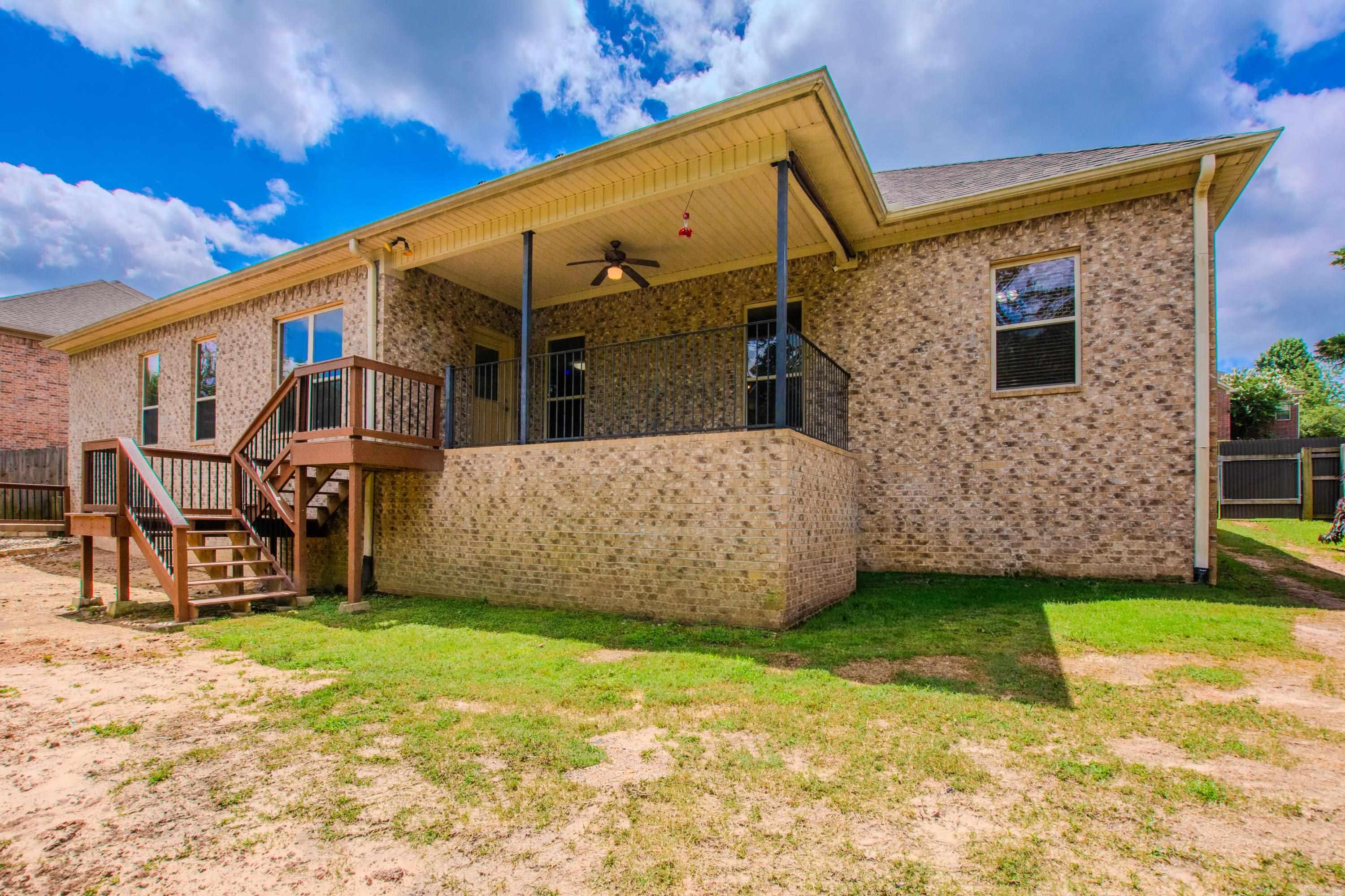 CAPITOL LAKES ESTATES - Residential