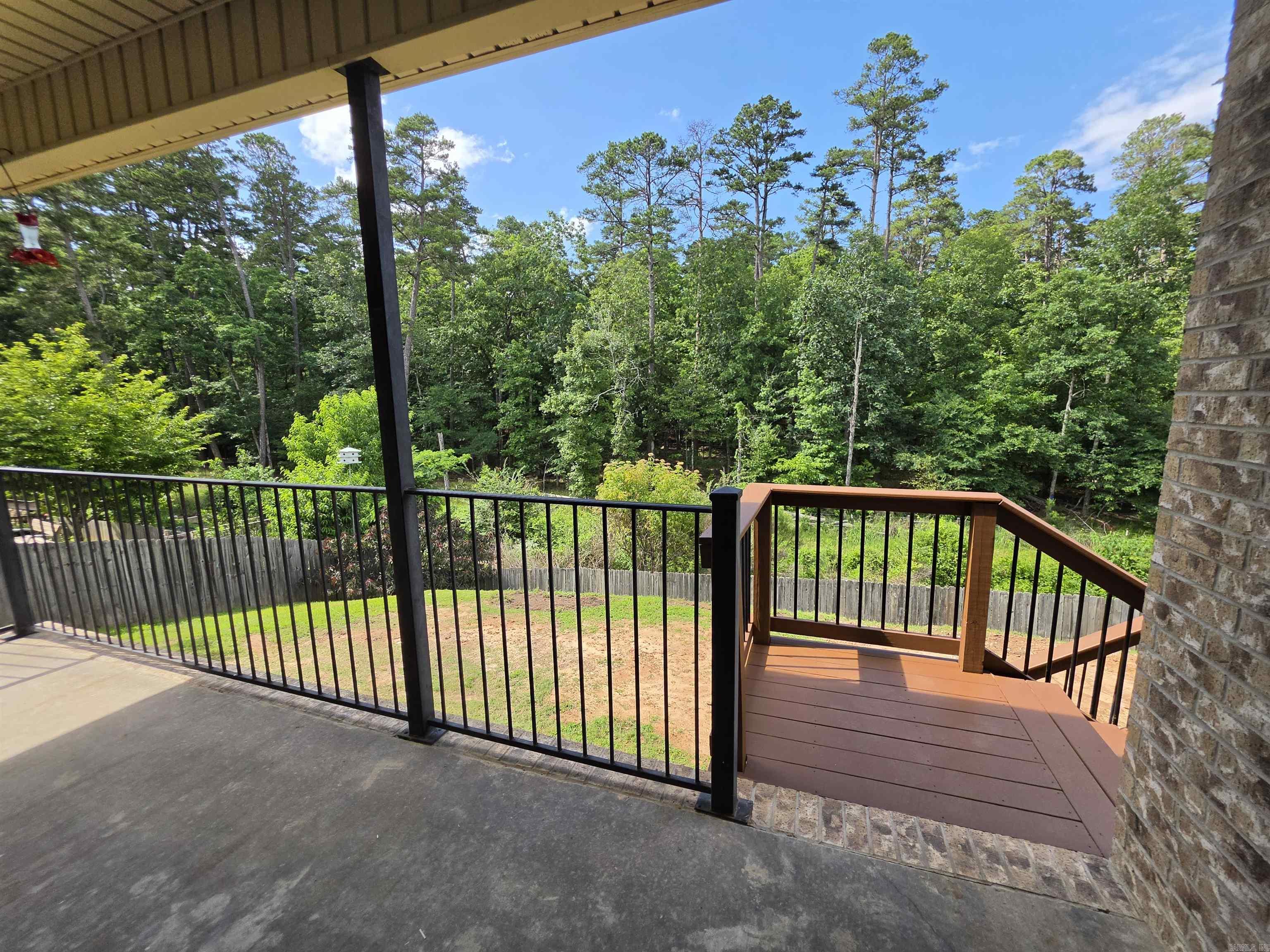 CAPITOL LAKES ESTATES - Residential