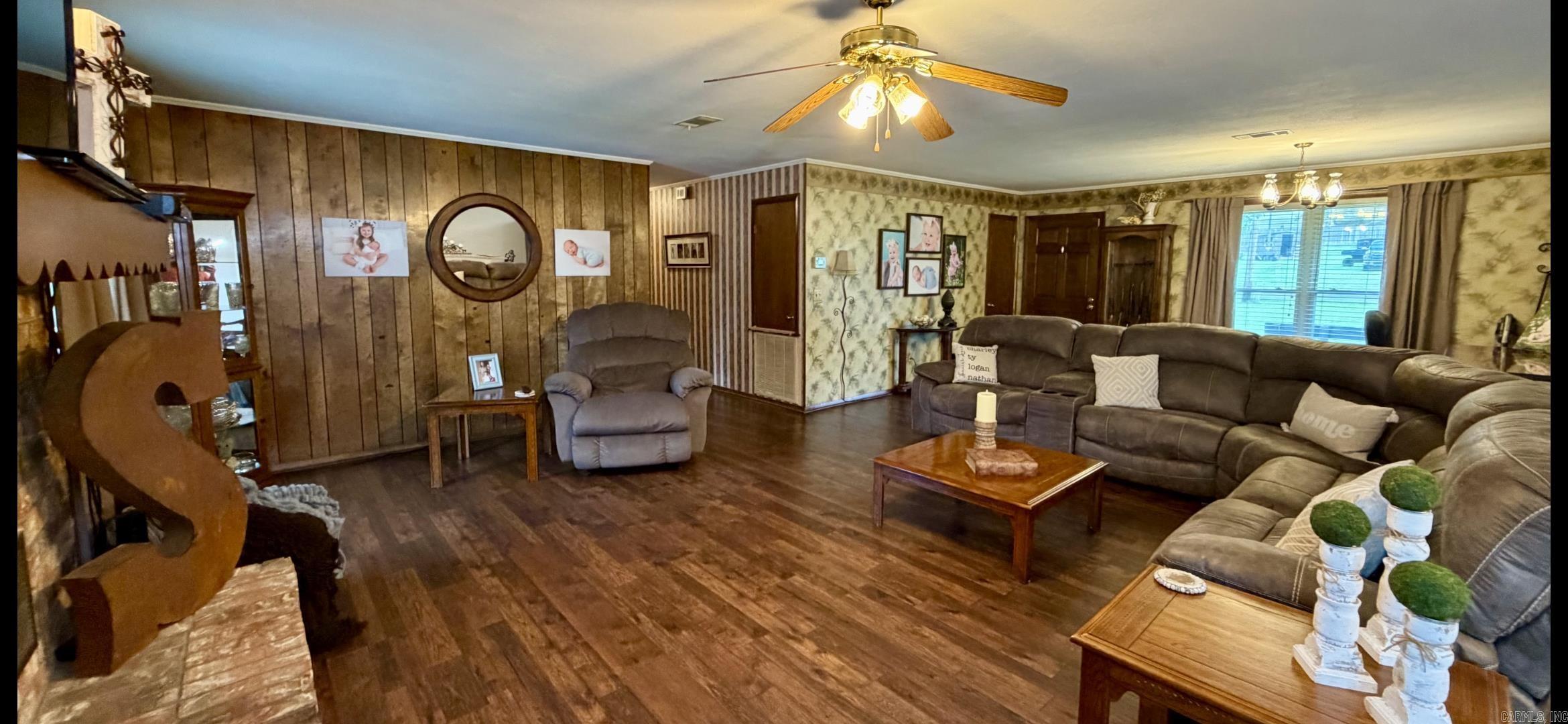 Moores Country Club - Residential
