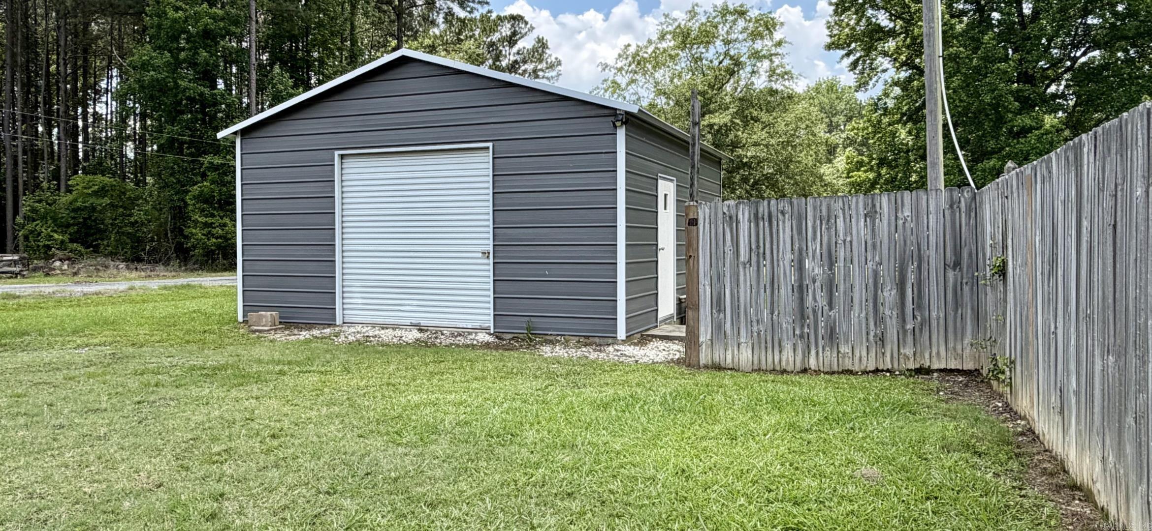 Moores Country Club - Residential
