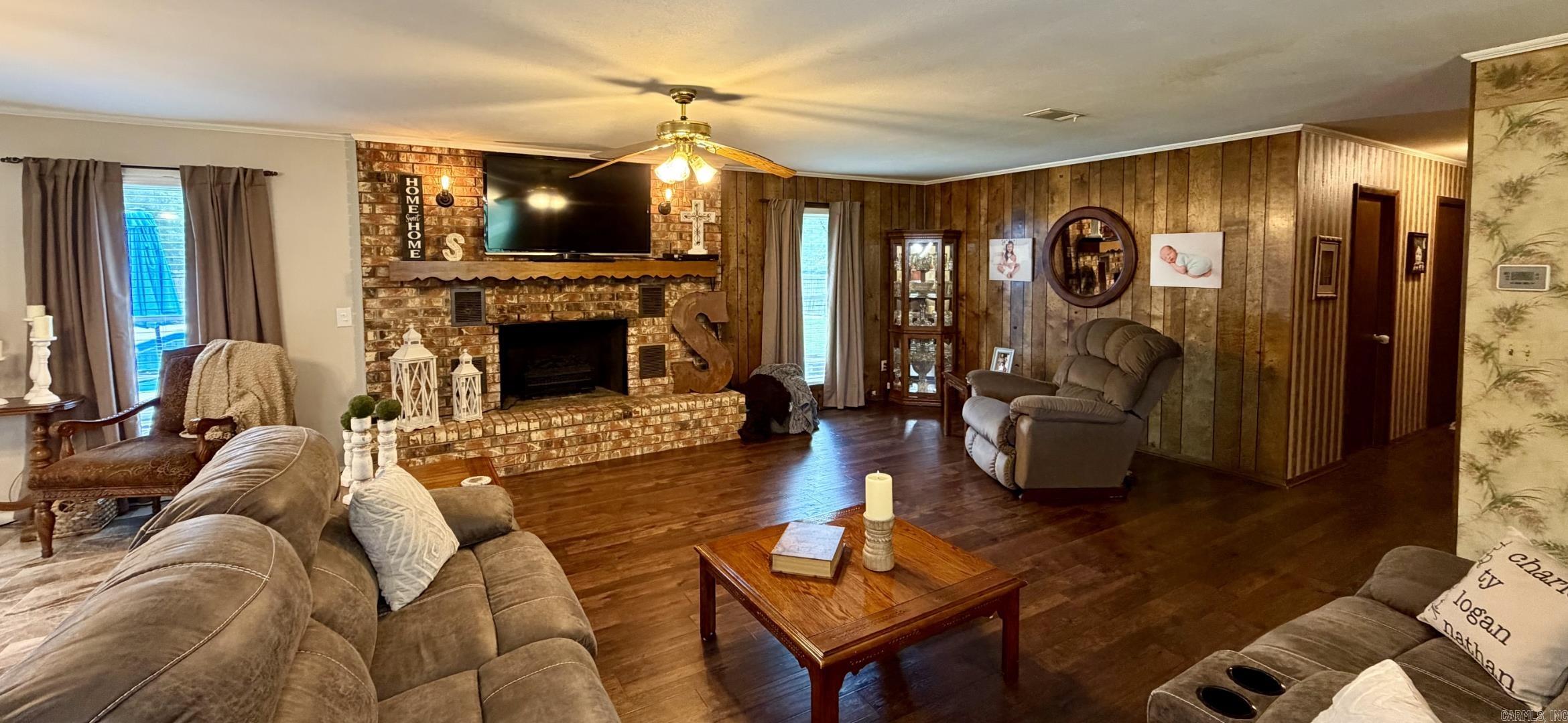Moores Country Club - Residential
