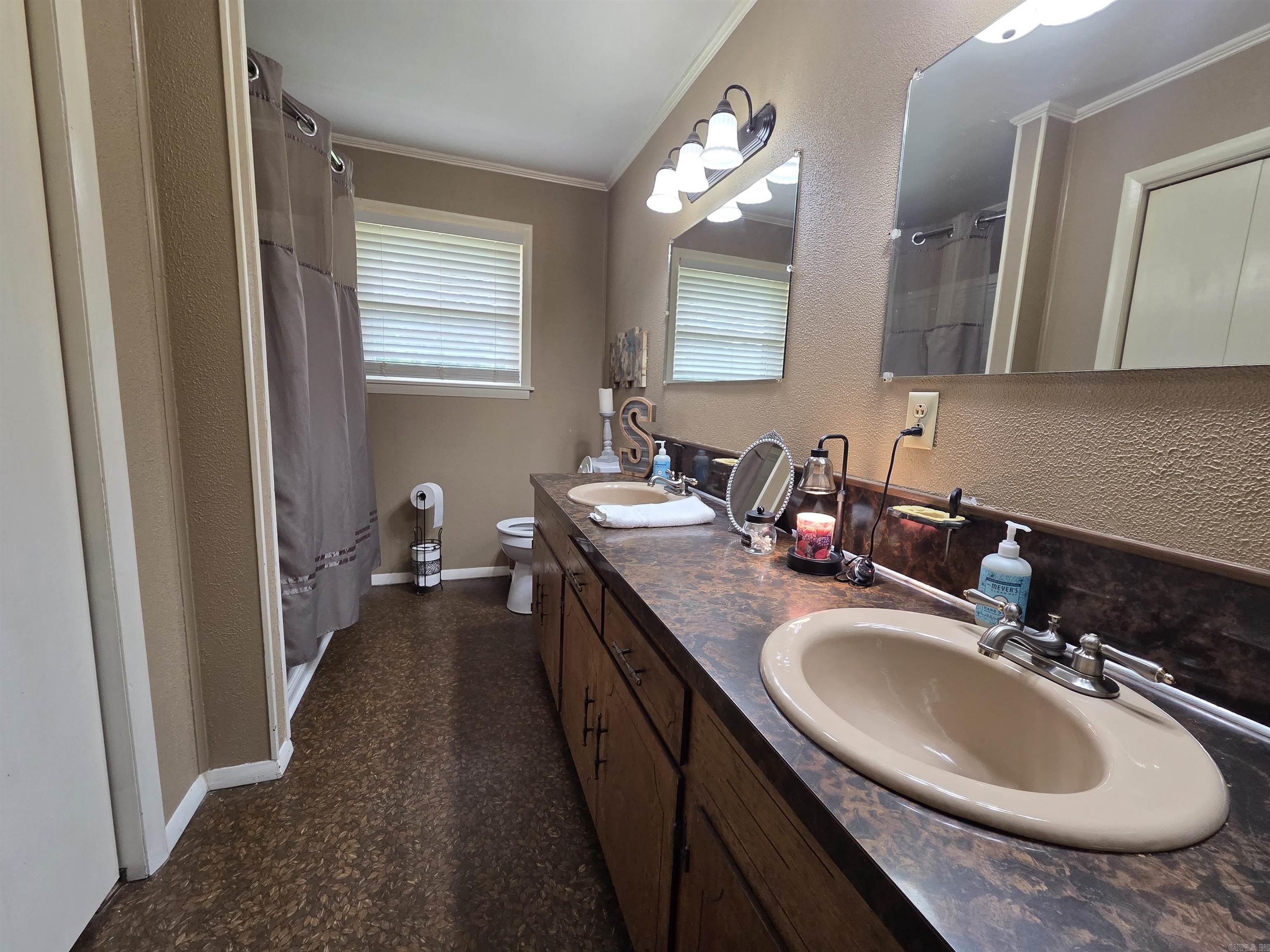 Moores Country Club - Residential
