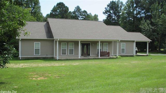 Country living at its finest.With almost 4 acres this home is situated just perfect.Very open floor plan ,Some of the perks...Kitchen nook.Amazing Island in kitchen. Is,Bonus room that has half bath,Bamboo flooring,2 Hotwater tanks,Amazing walk in closets,Office made in Master bedroom,Walk in shower,Jack n Jill Bathroom.Crown molding.And a Deck off the back to watch the deer.