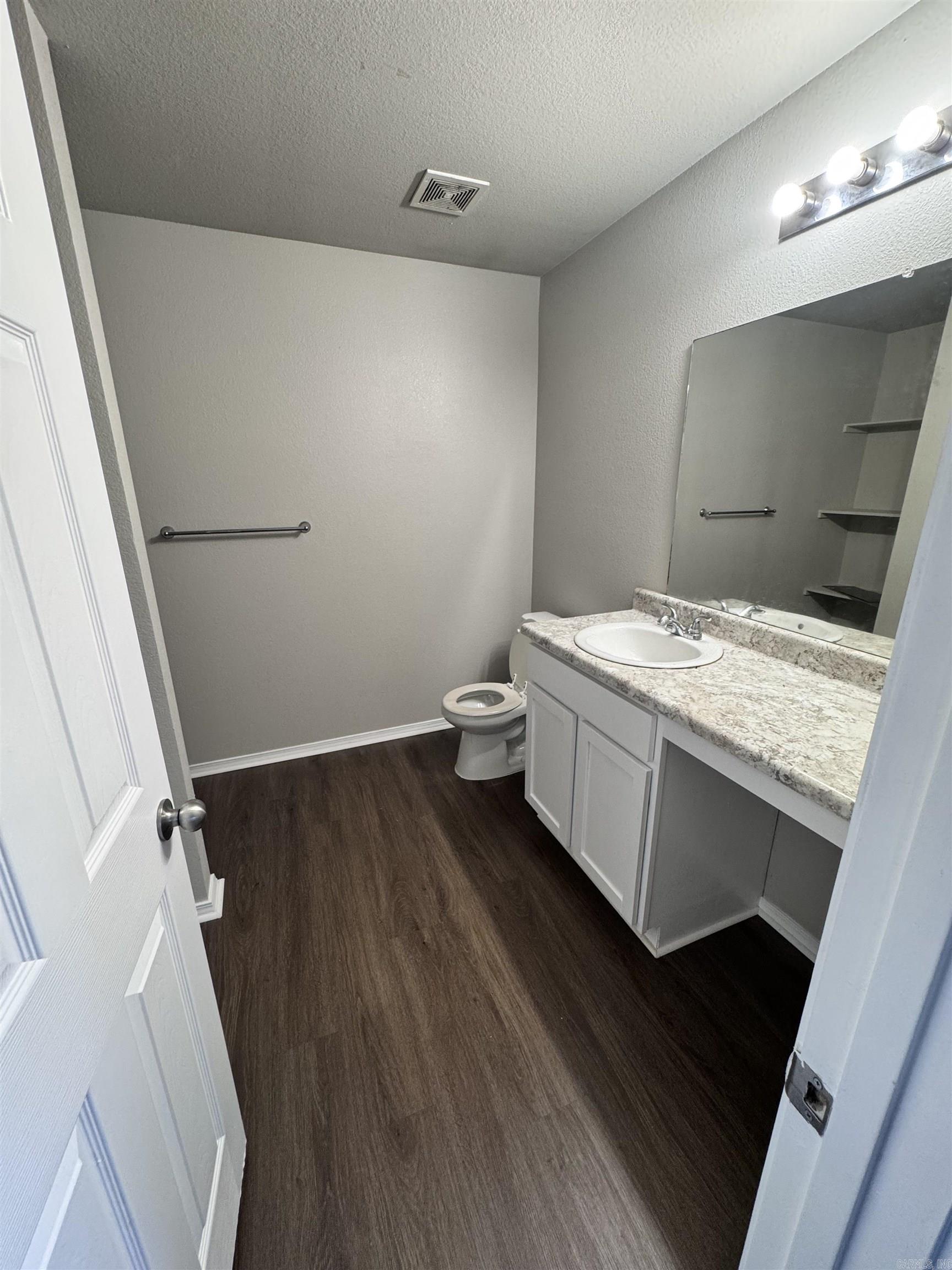 Parkway Meadows - Residential Lease
