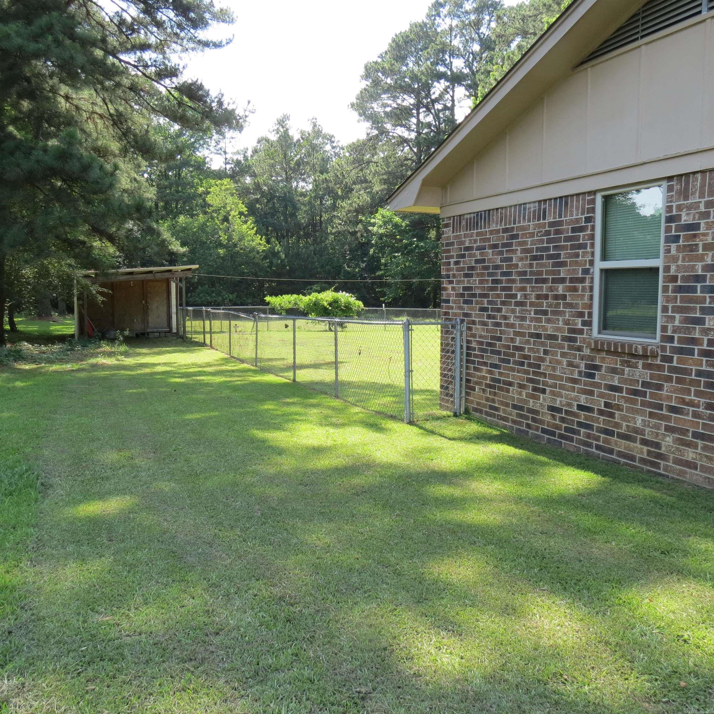 Moores Country Club - Residential