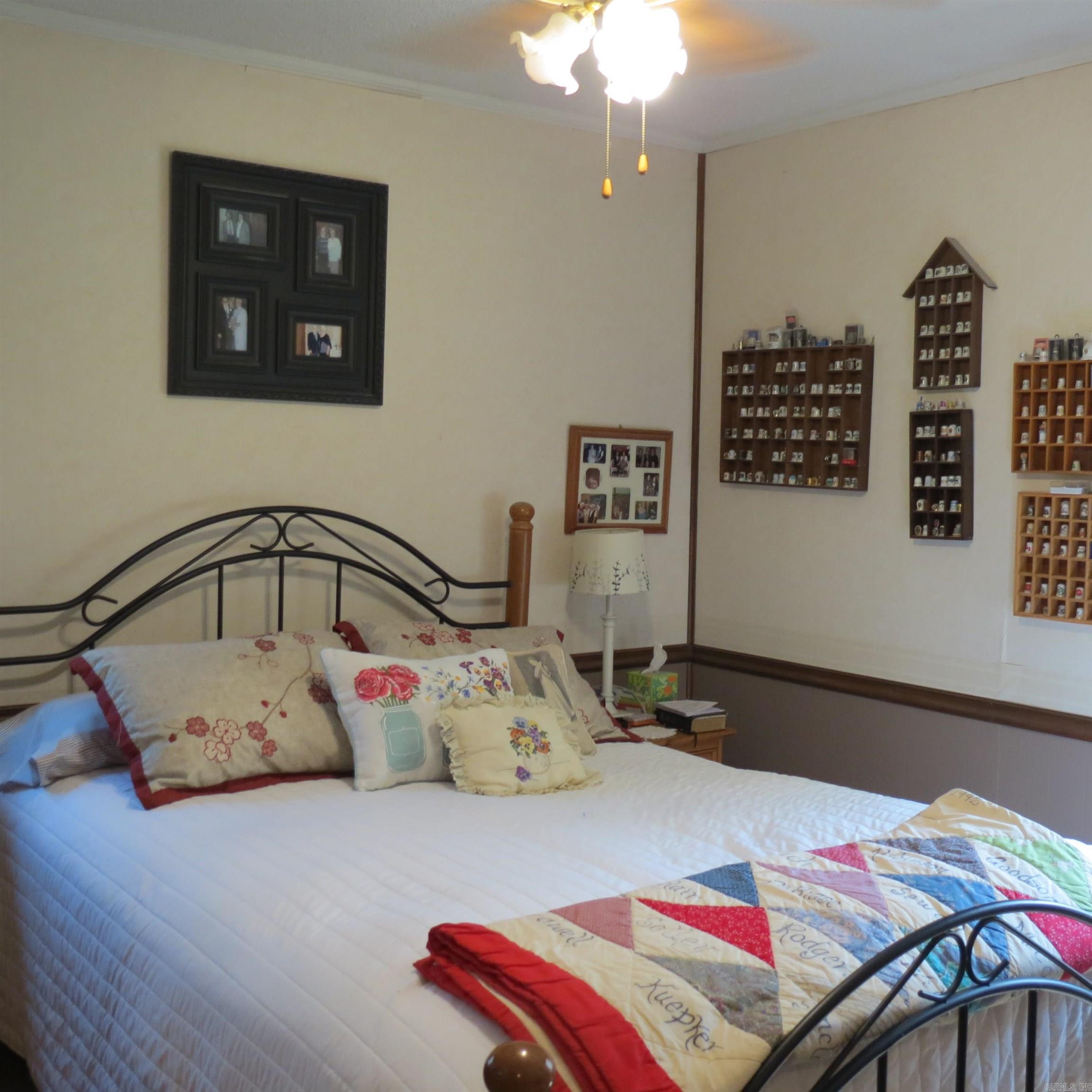 Moores Country Club - Residential
