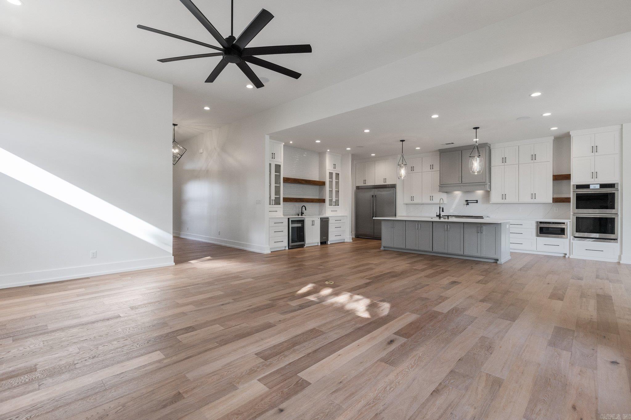 CHENAL VALLEY "FALSTONE COURT" - Residential