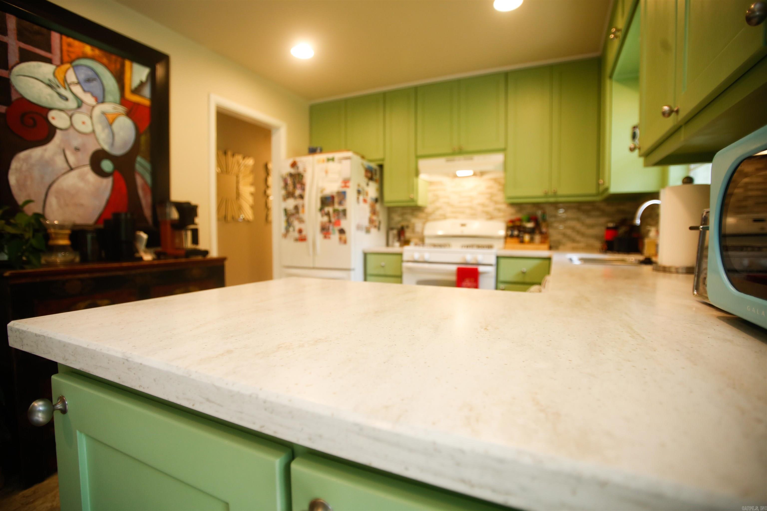 1N-13-01 - Residential Lease