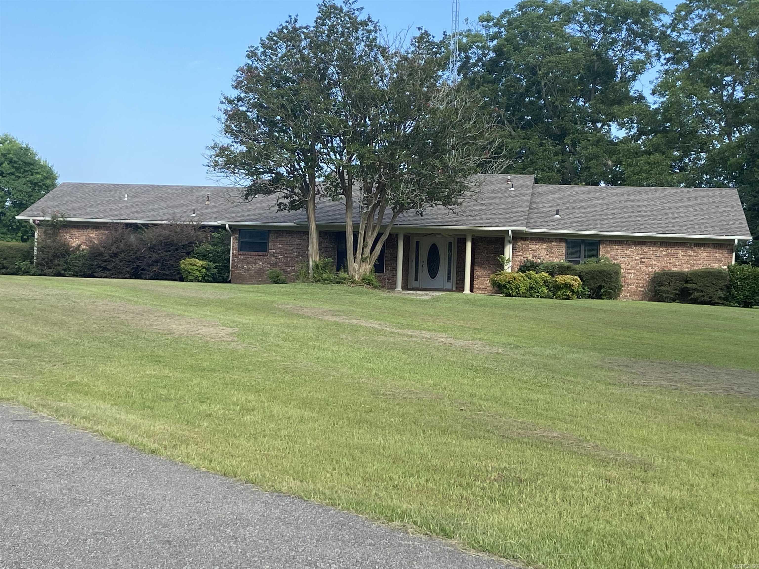 This 2376 square foot home sits on 28.25 acres and located right next to Nashville's beautiful city park. This home offers 3 bedrooms and 3 full baths with a bonus room and a sunroom that overlooks the acreage. There is custom cabinetry throughout with large walk-in closets. The spacious kitchen offers gas stove with peninsula for extra seating as well as a large breakfast/dining area. Outside you will find 3 large outbuildings, a large patio and a large fenced in back yard.
