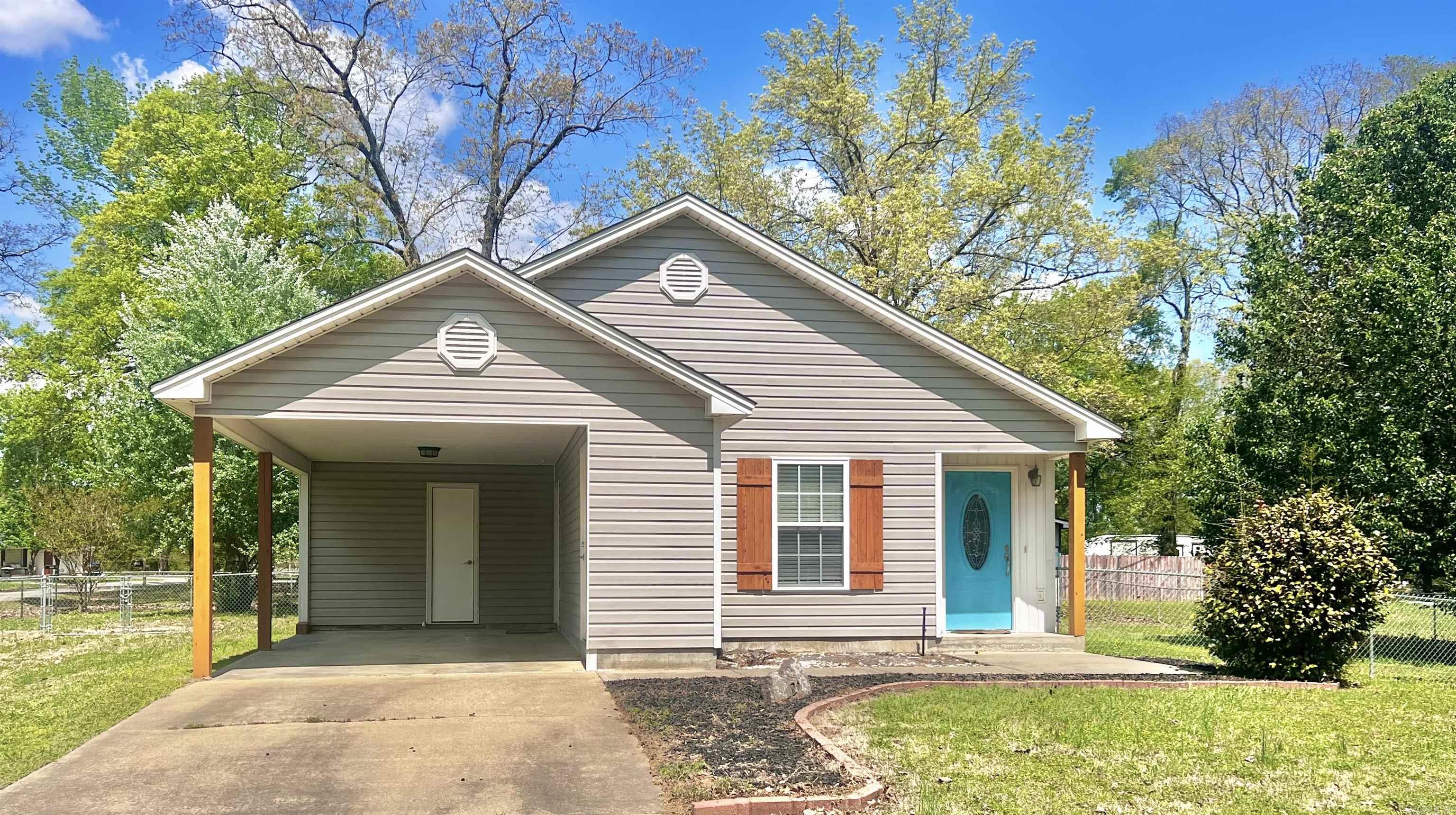 Move-in ready, updated home on TWO lots, partially chain-link fenced. Luxury vinyl planking throughout. Wonderful masterbath shower, & VERY spacious walk-in closet! Yard features 2 wooden decks, fire pit, mature shade trees, & storage bldg. Newer kitchen appl's, all stay. Pantry features roll-out shelves. Undermount deep off-set dbl-bowl Kohler neoroc sink. Lots of natural light. Quiet subdivision on west side of Searcy, outside of city limits, offering a rural, country feel while remaining only minutes from town. Updated approx 2020, quartz countertops in kitchen & both baths, light fixtures, faucets, more.