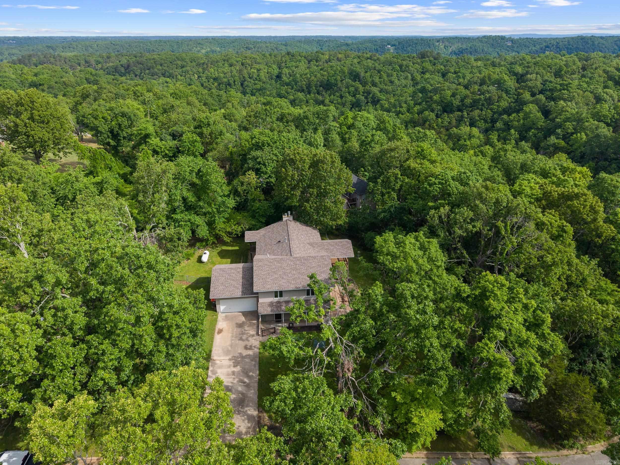 CENTER RIDGE - Residential