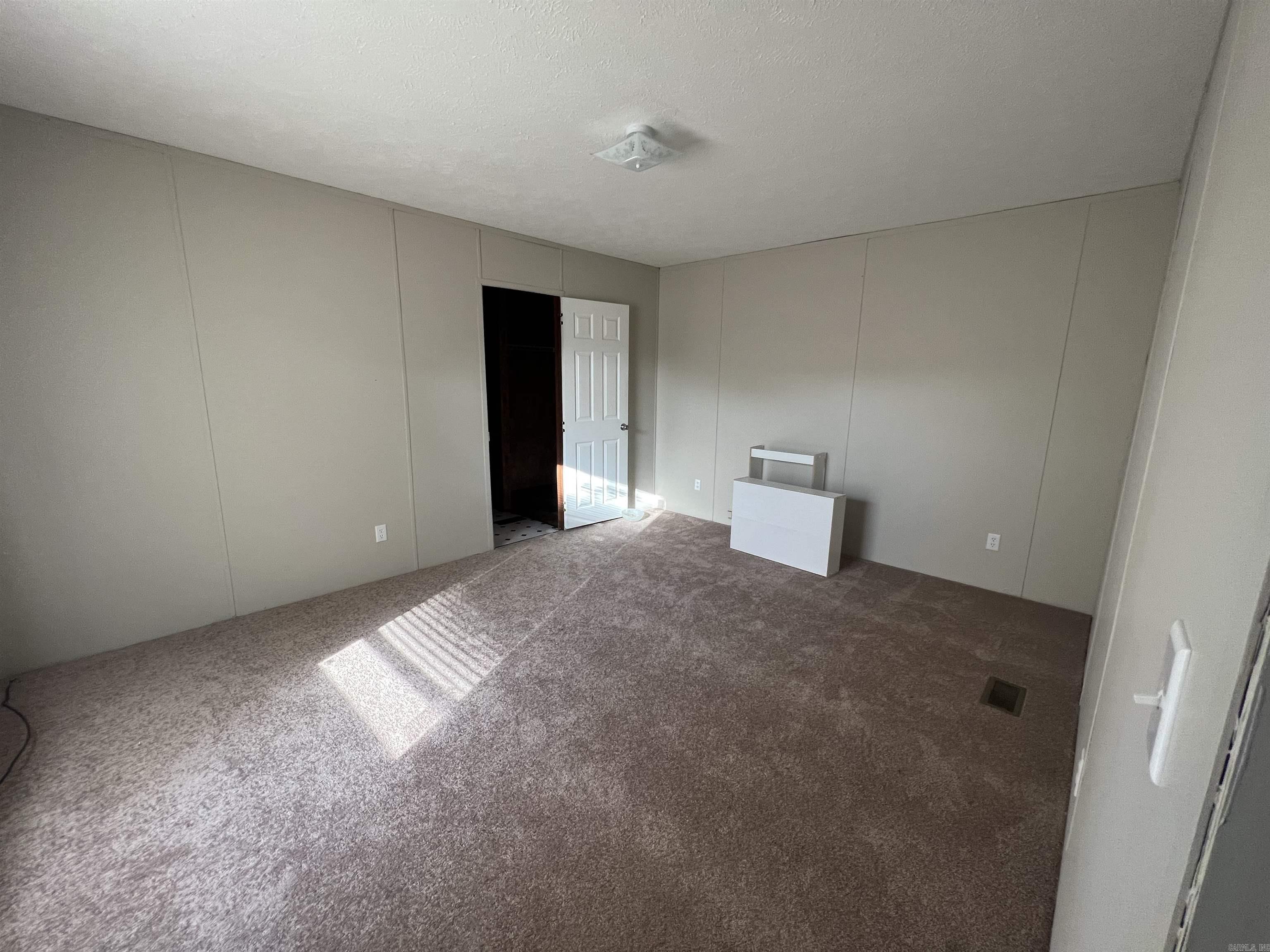 Metes & Bounds - Residential Lease