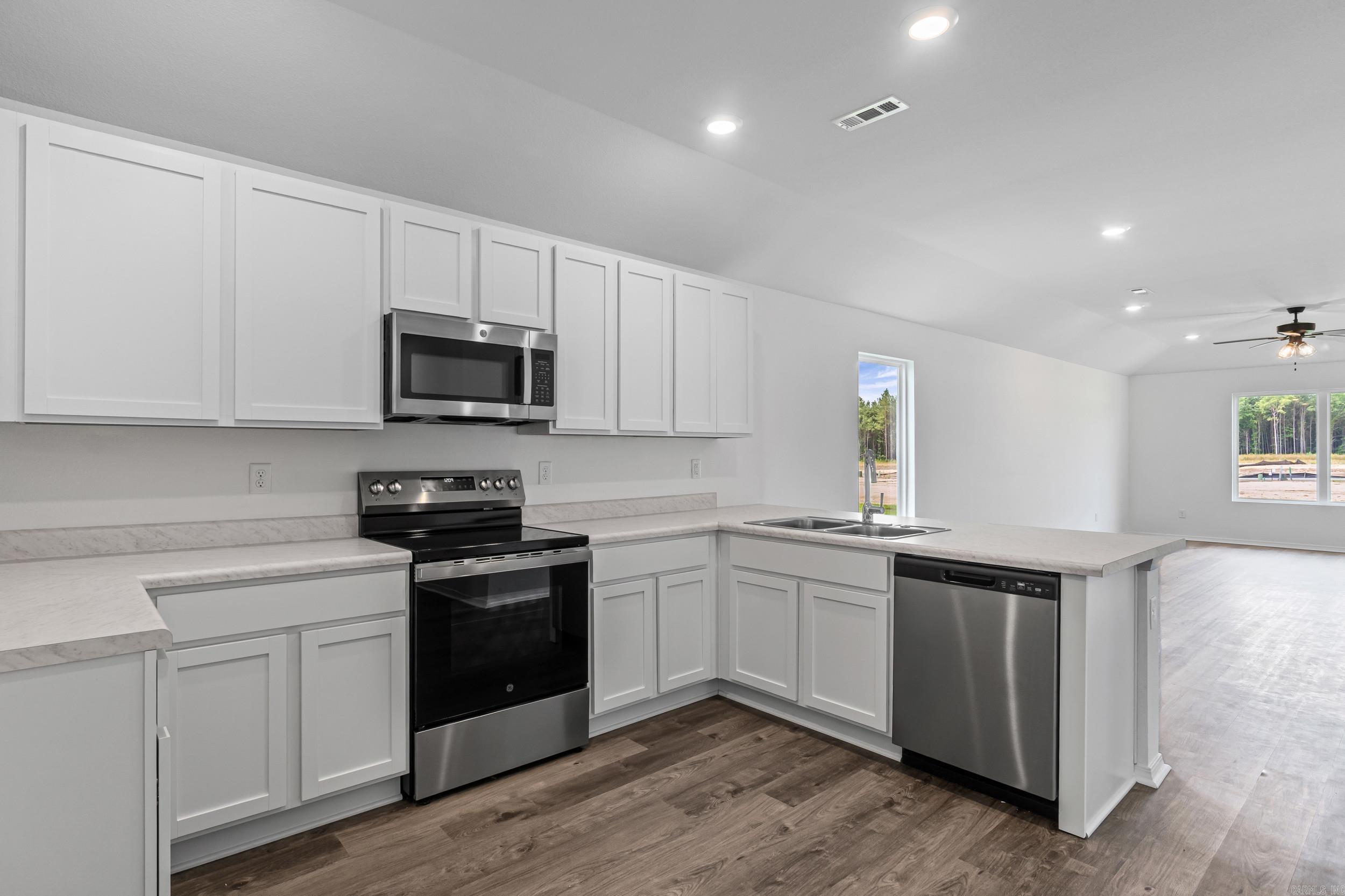 SPRINGLAKE TRAILS - Residential