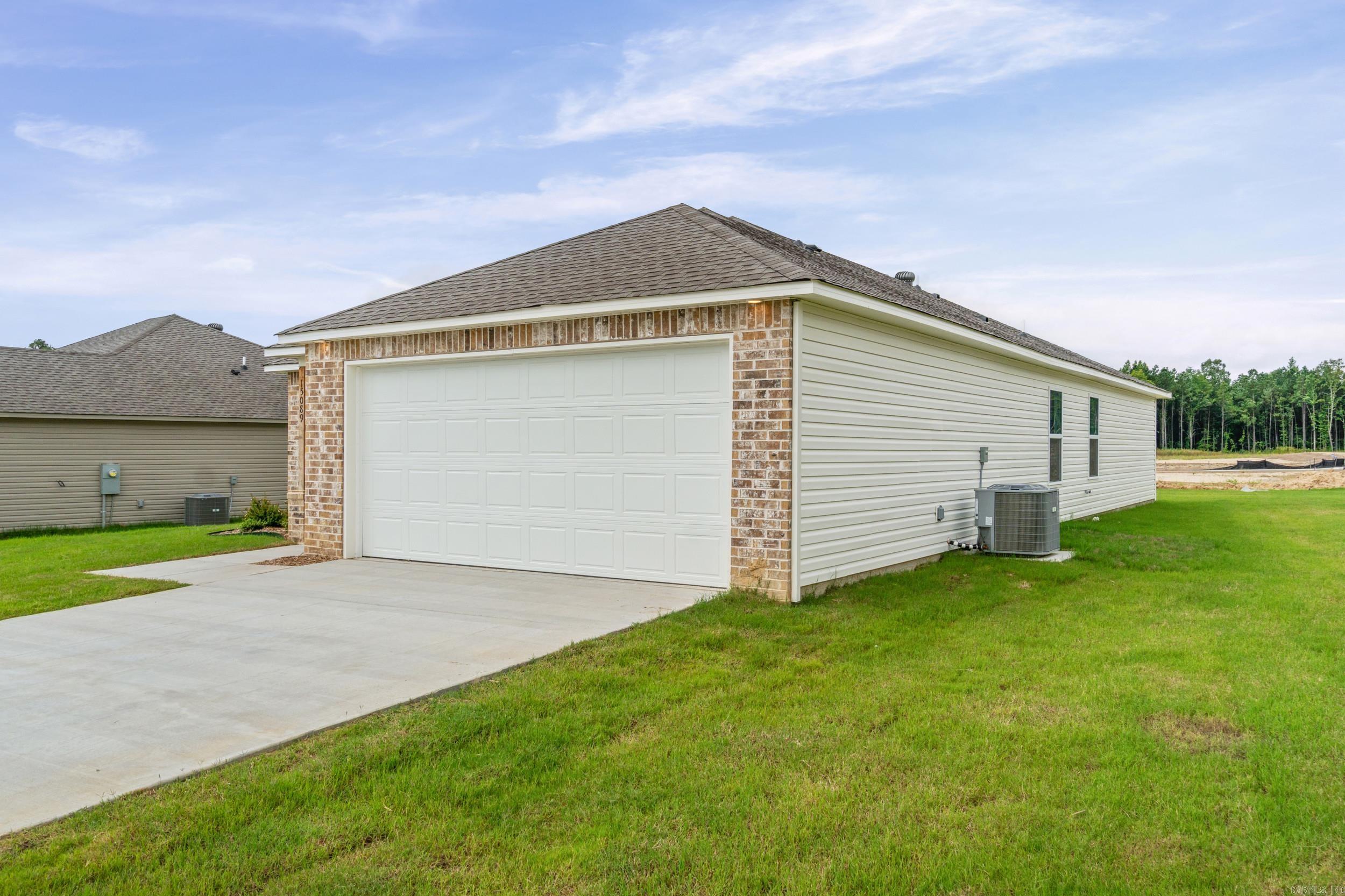 SPRINGLAKE TRAILS - Residential