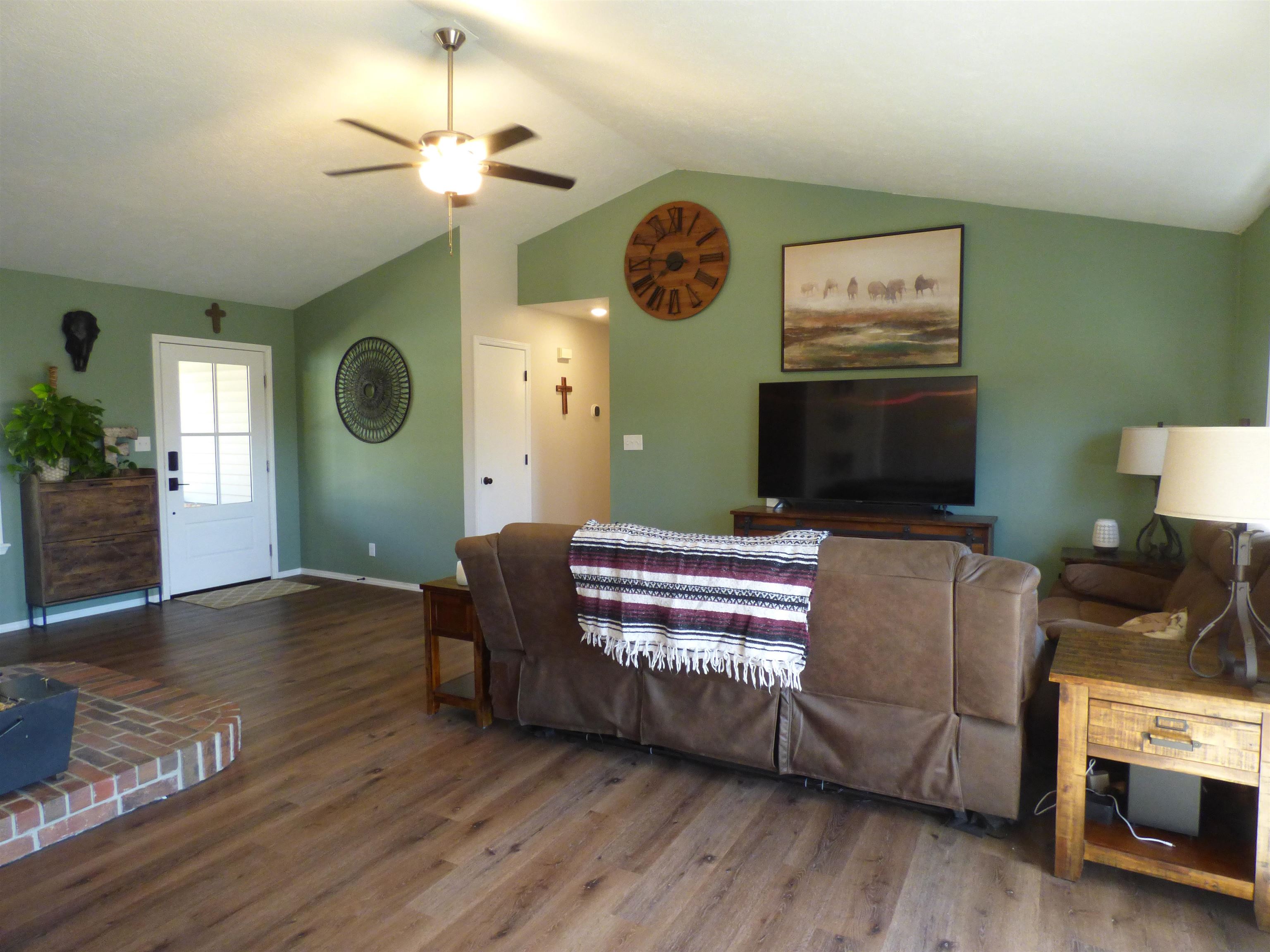 BUFORD ESTATES - Residential