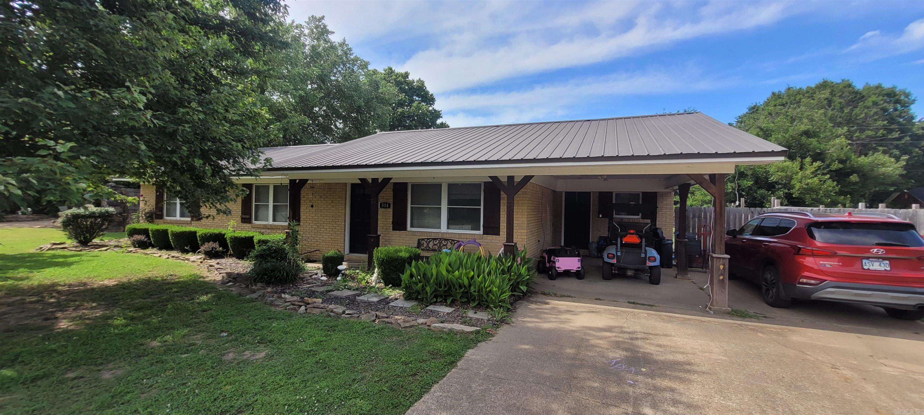REYNOLDS & CAIN - Residential
