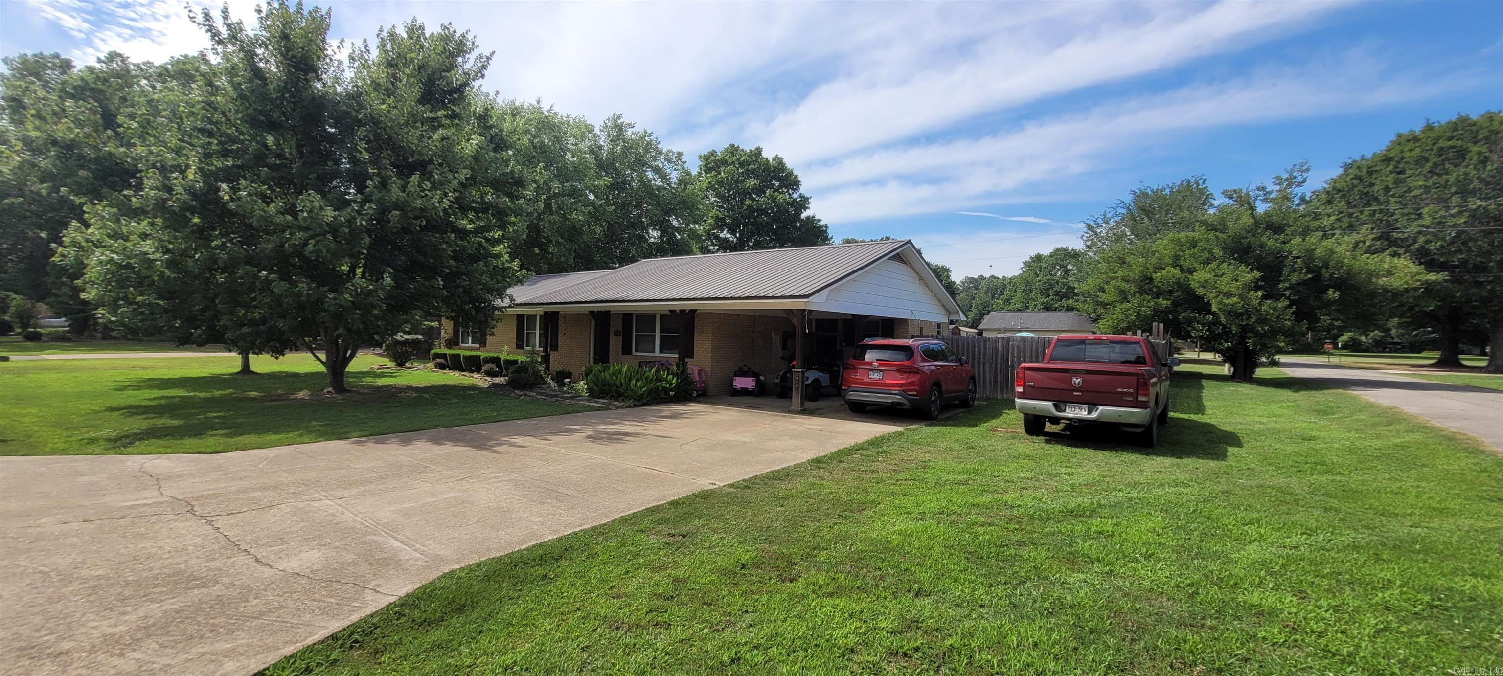 REYNOLDS & CAIN - Residential