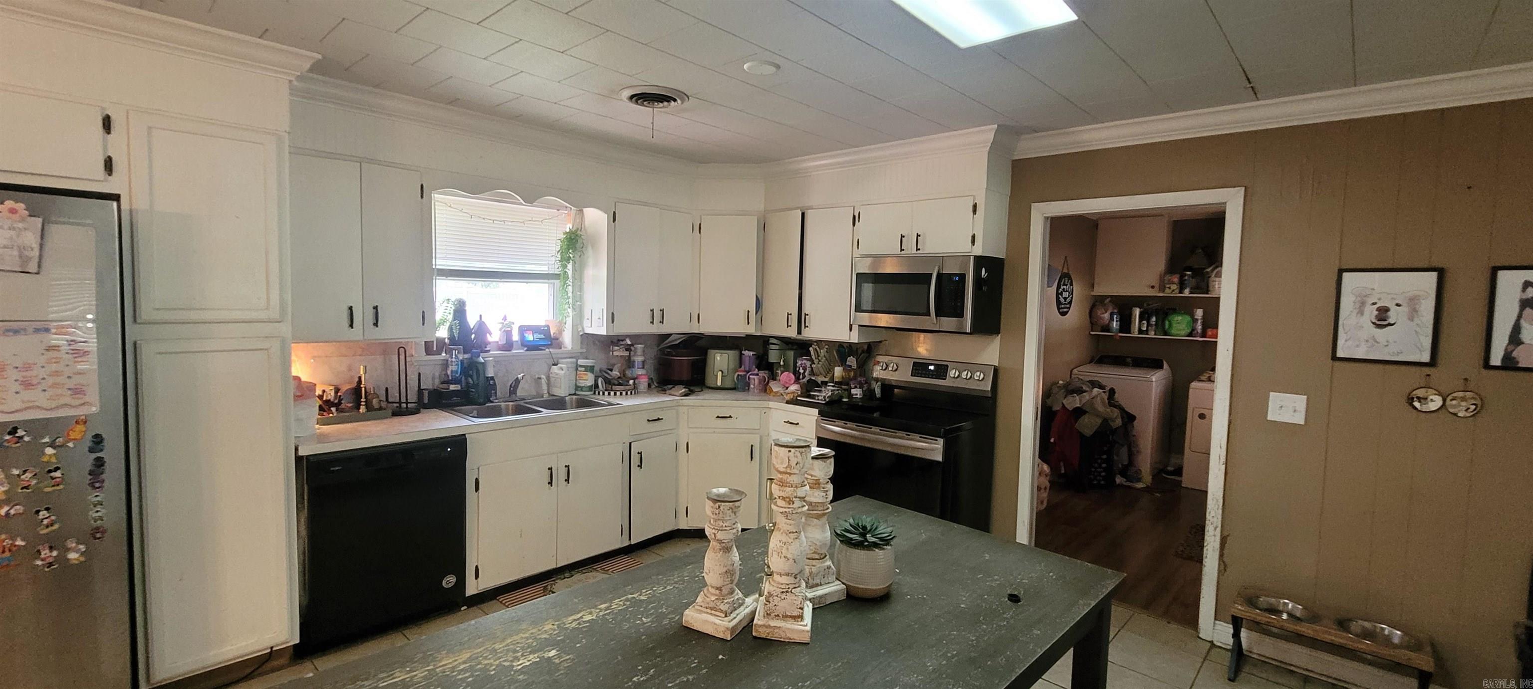 REYNOLDS & CAIN - Residential