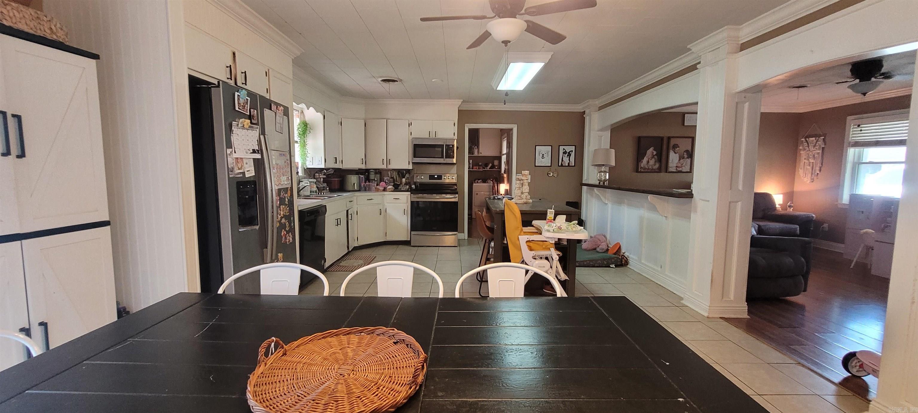 REYNOLDS & CAIN - Residential