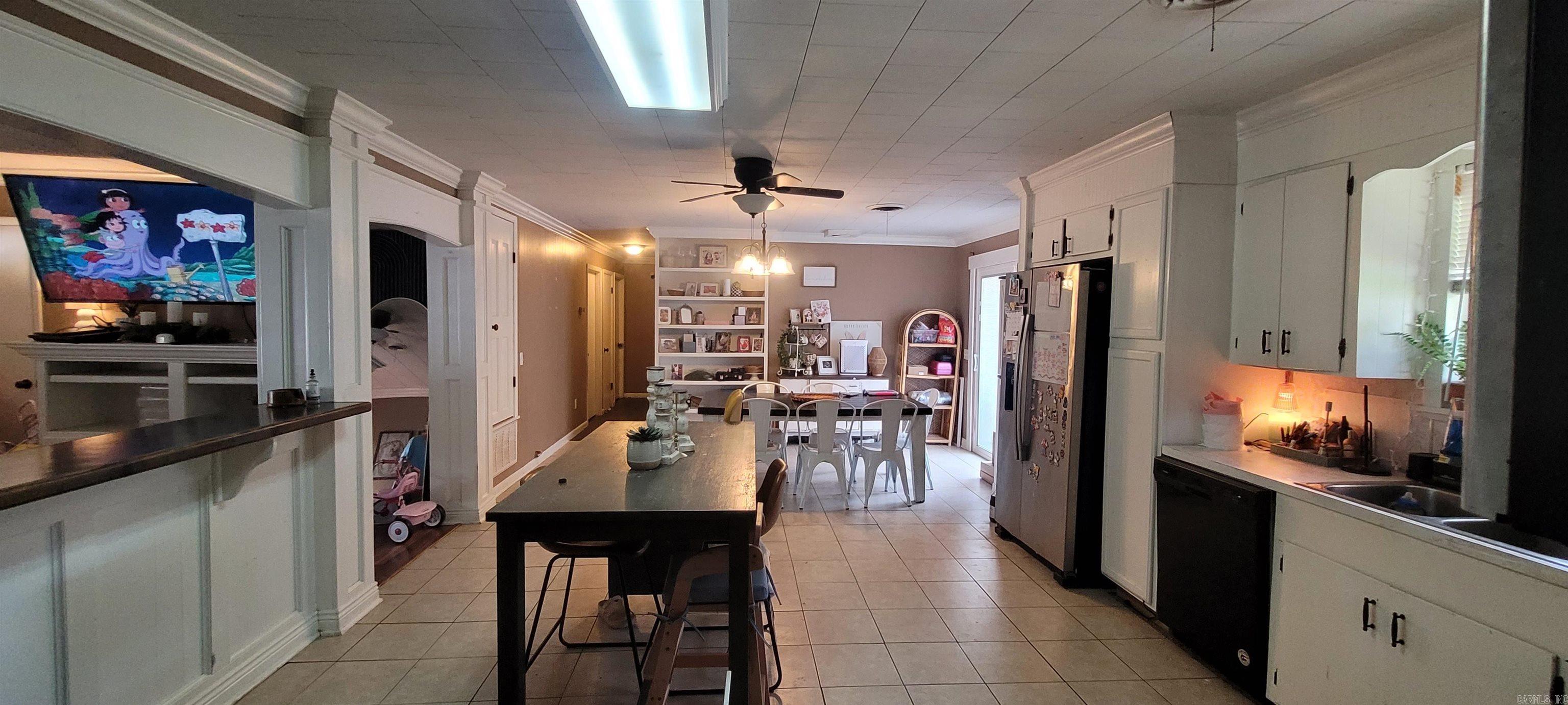 REYNOLDS & CAIN - Residential