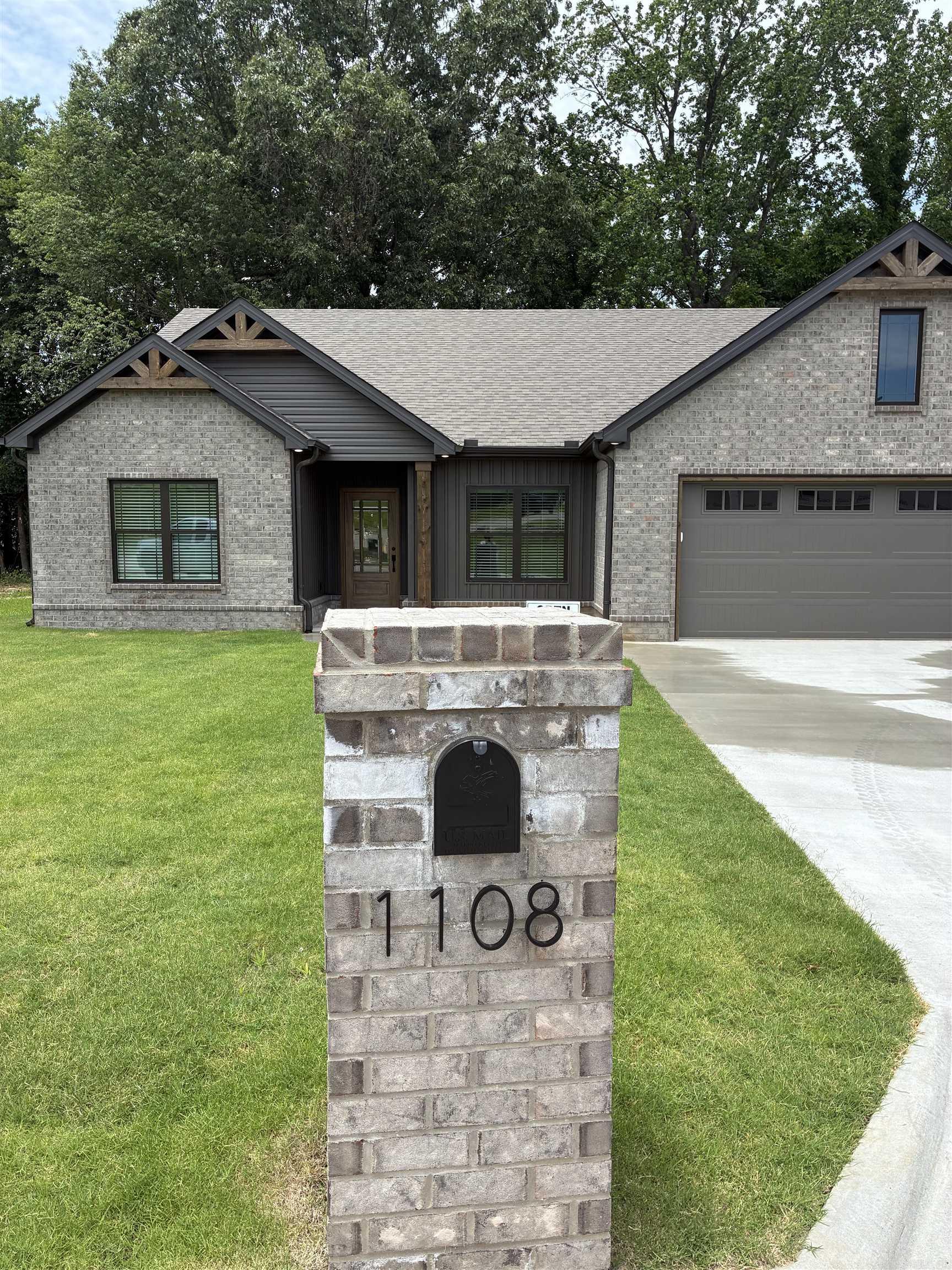 Summit Ridge - Residential