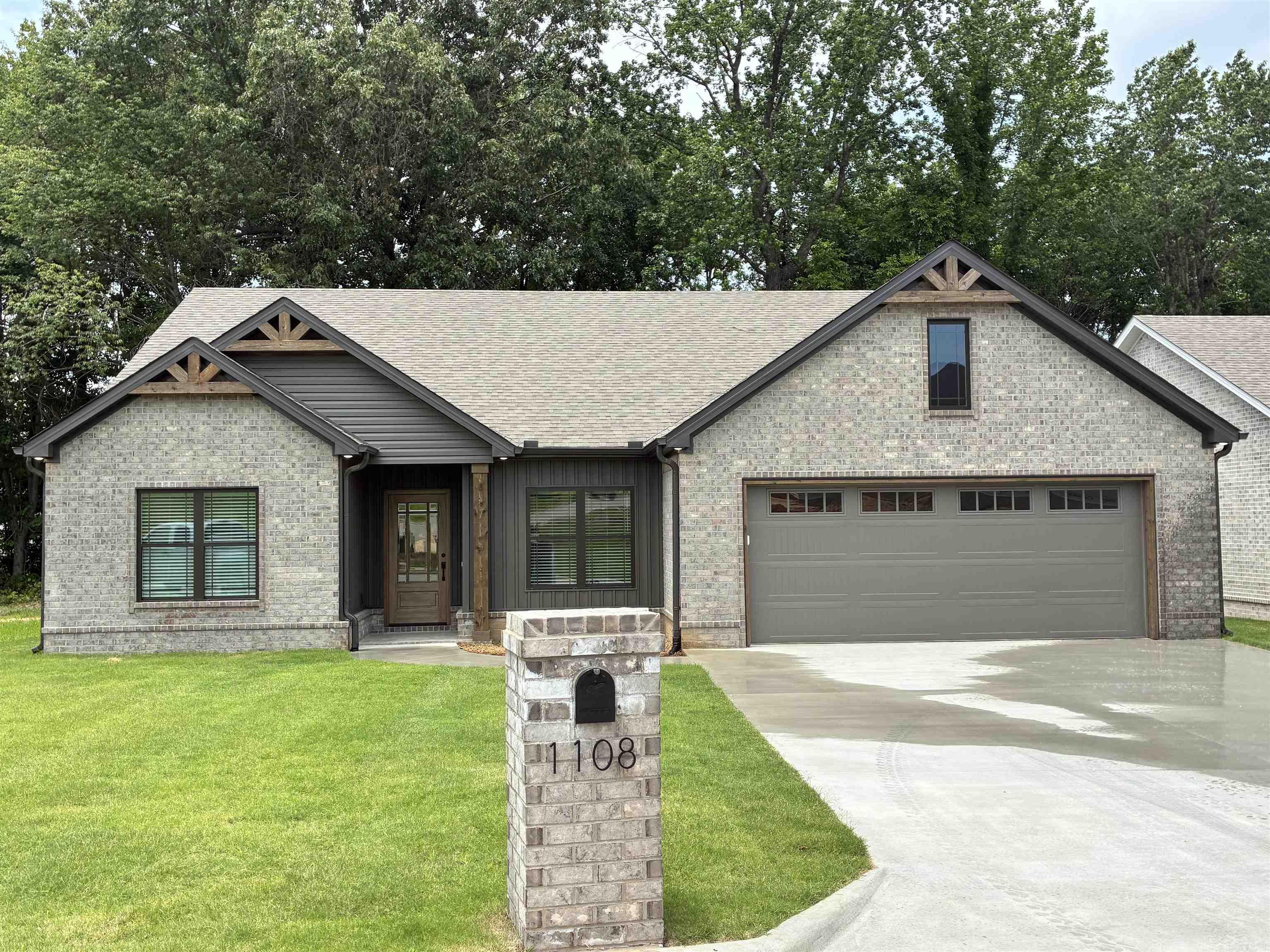 Summit Ridge - Residential