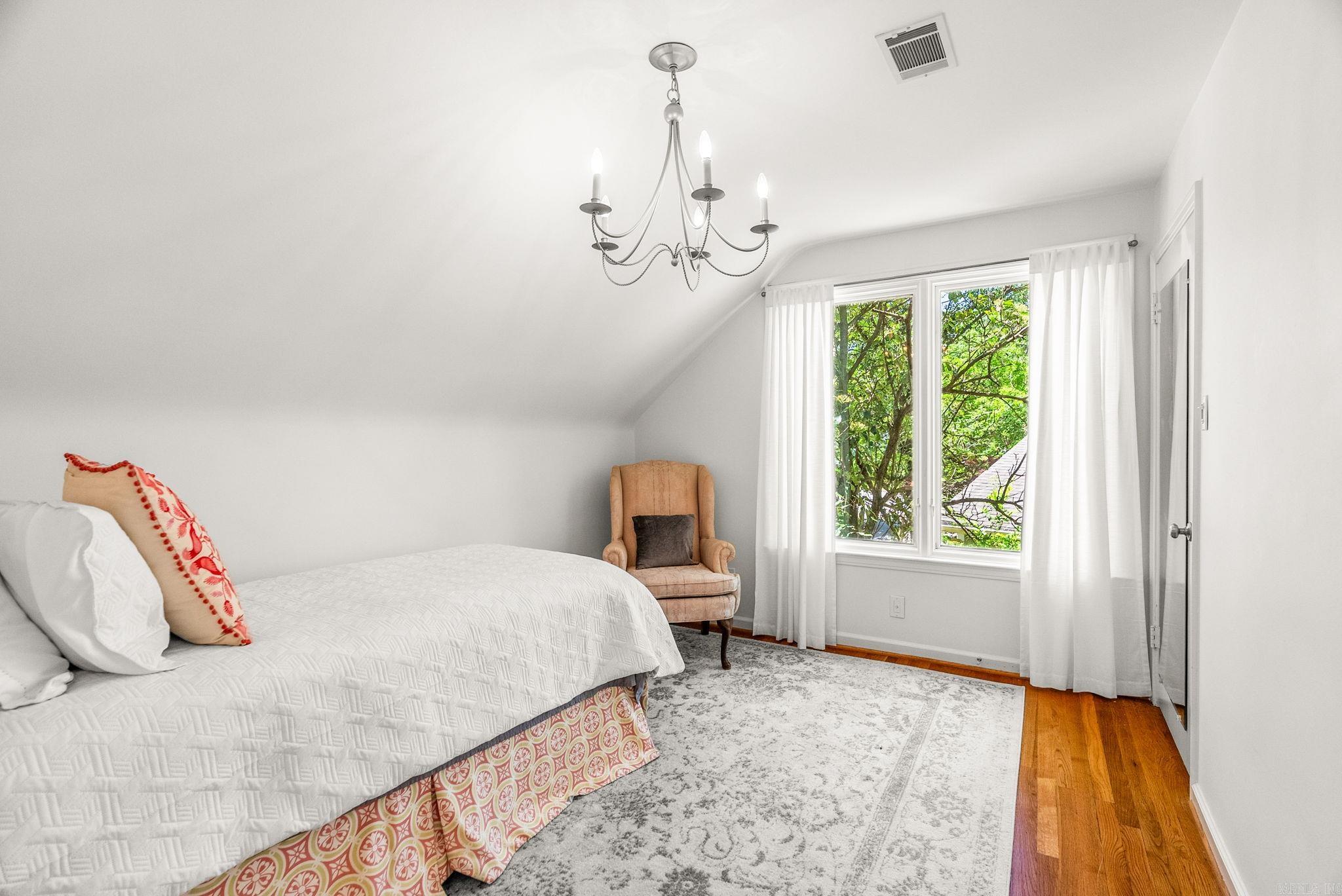 GRANDVIEW - Residential