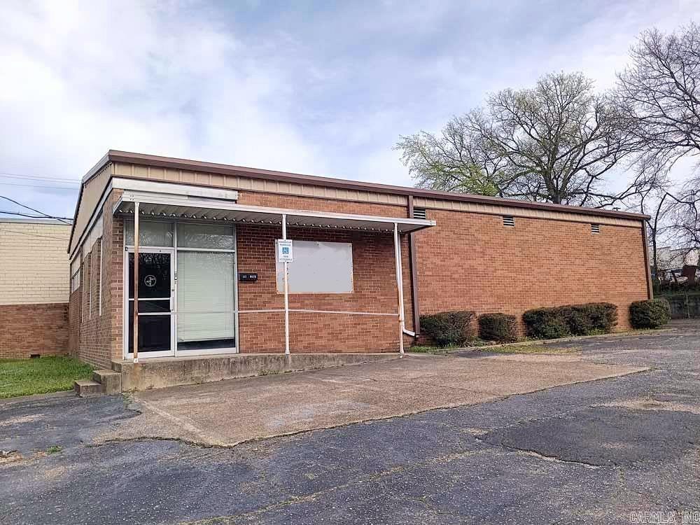 Lund and Hill Original - Commercial Sale