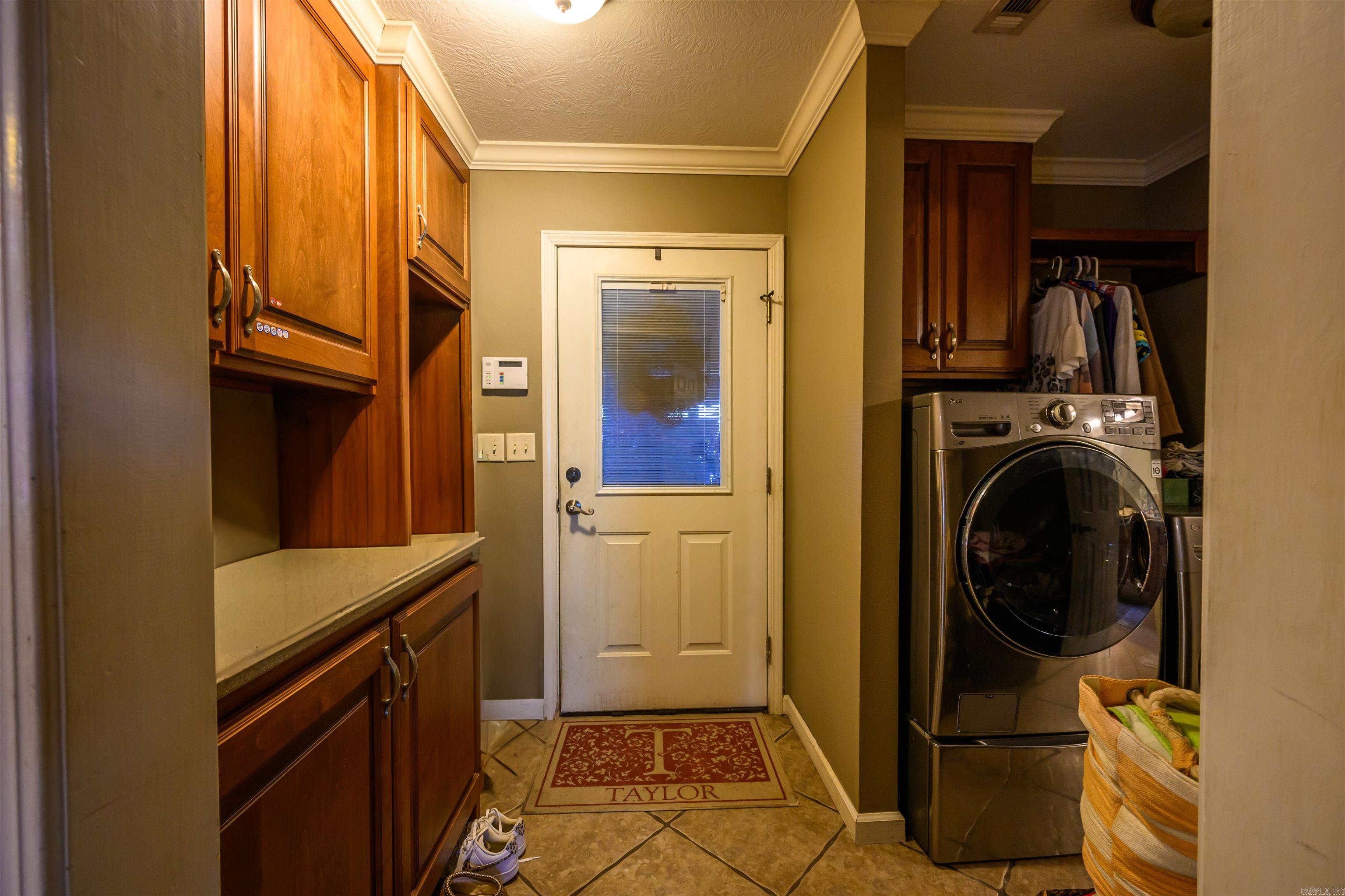 DOUBLE OAK ESTATES - Residential