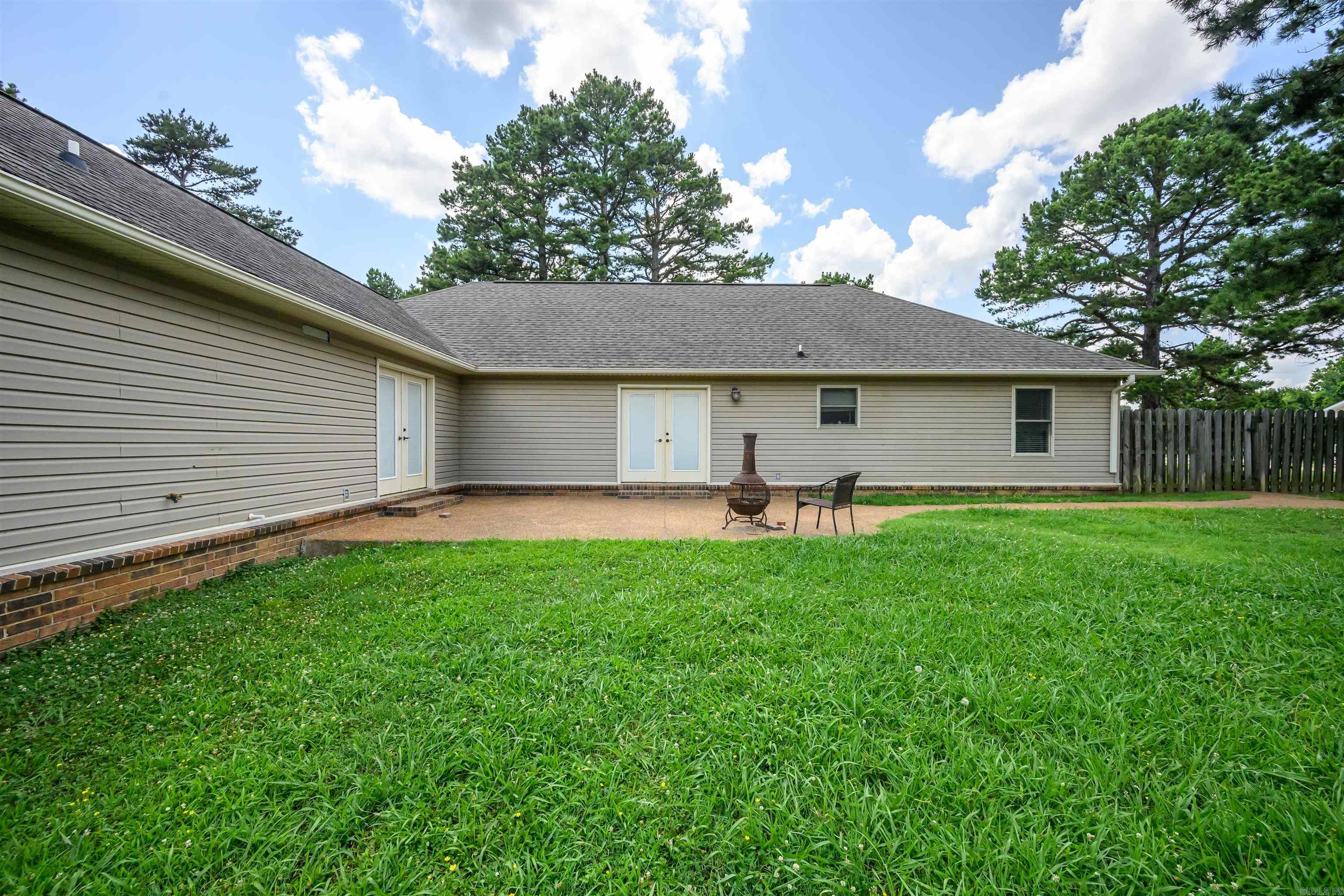 DOUBLE OAK ESTATES - Residential