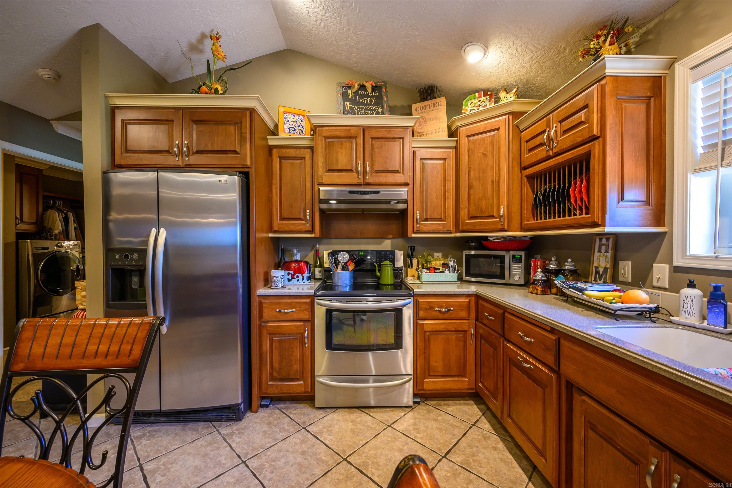 DOUBLE OAK ESTATES - Residential
