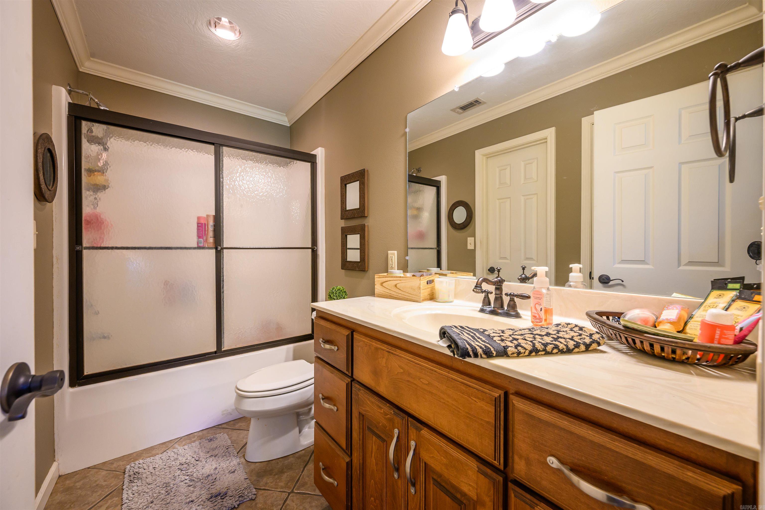 DOUBLE OAK ESTATES - Residential
