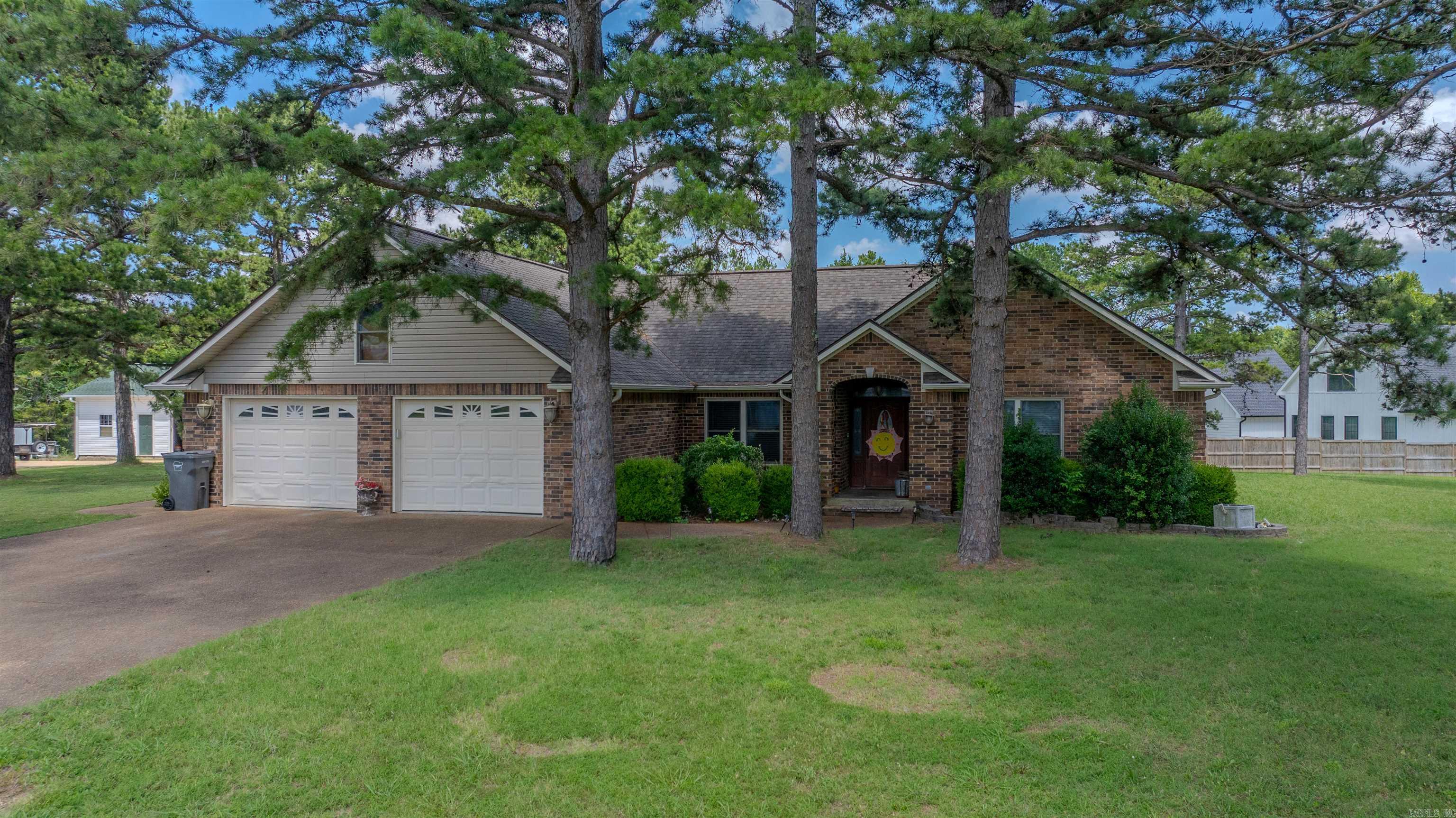 DOUBLE OAK ESTATES - Residential
