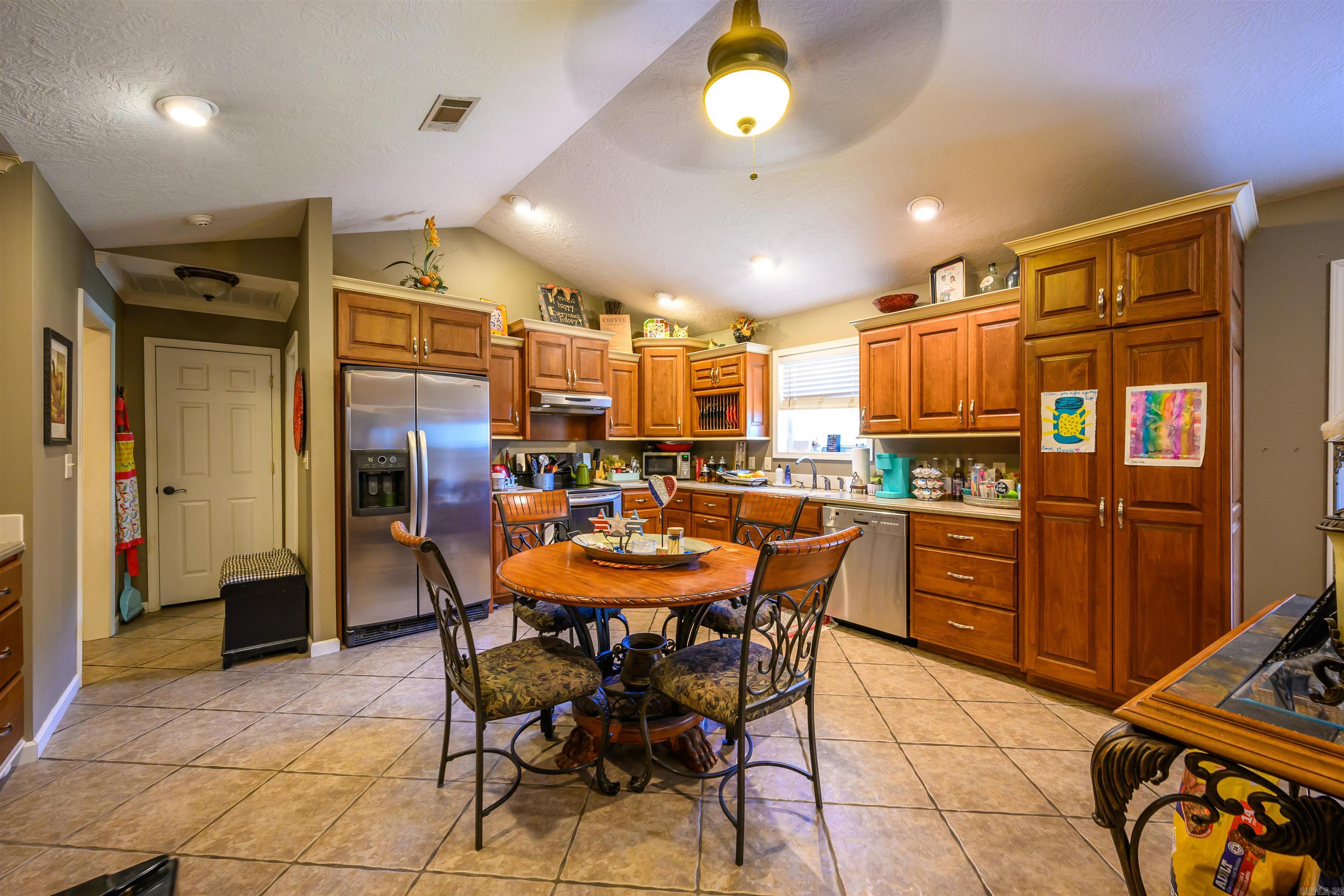 DOUBLE OAK ESTATES - Residential